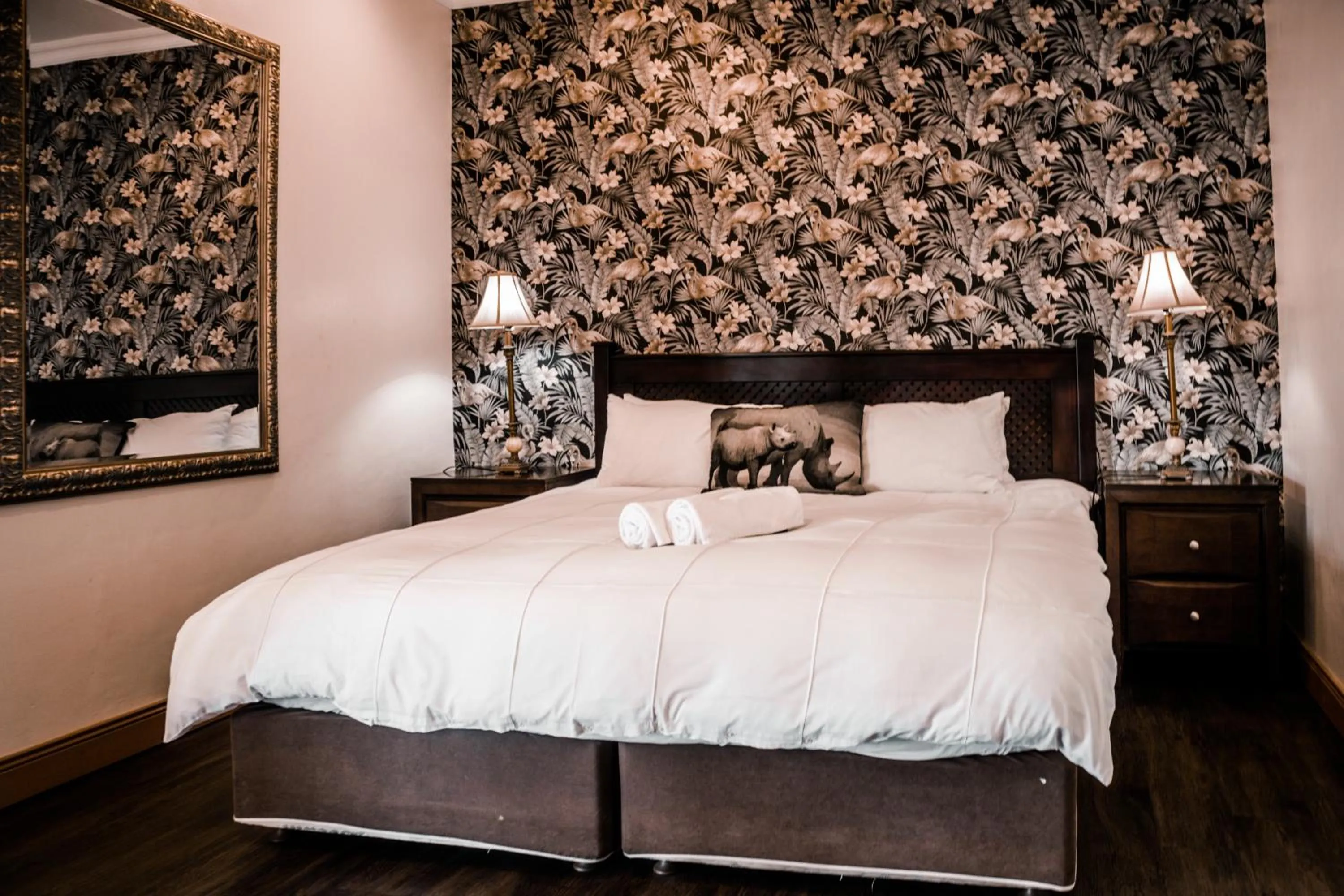 Bed in Pinehaven Bed and Breakfast