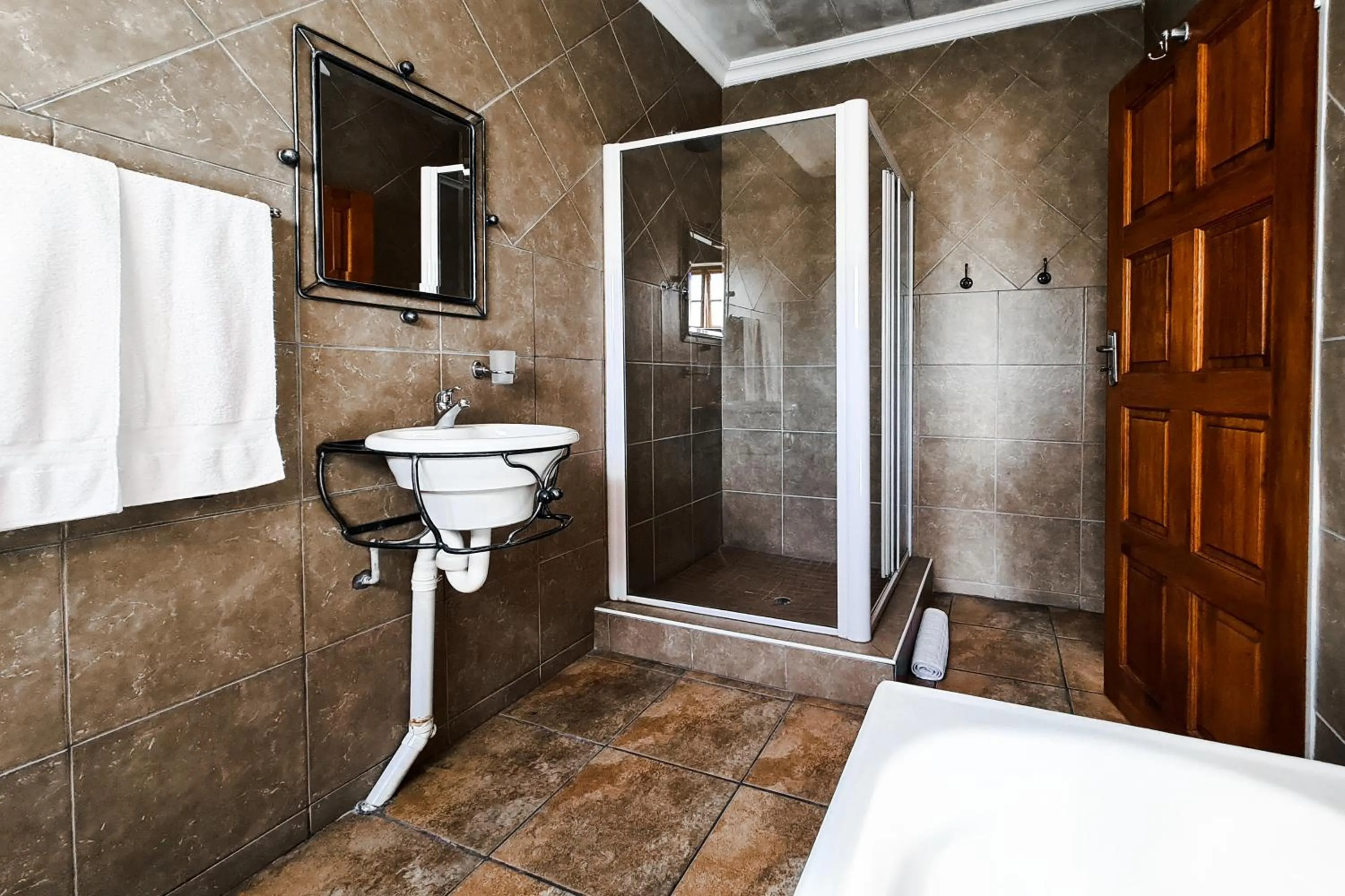 Bathroom in Pinehaven Bed and Breakfast