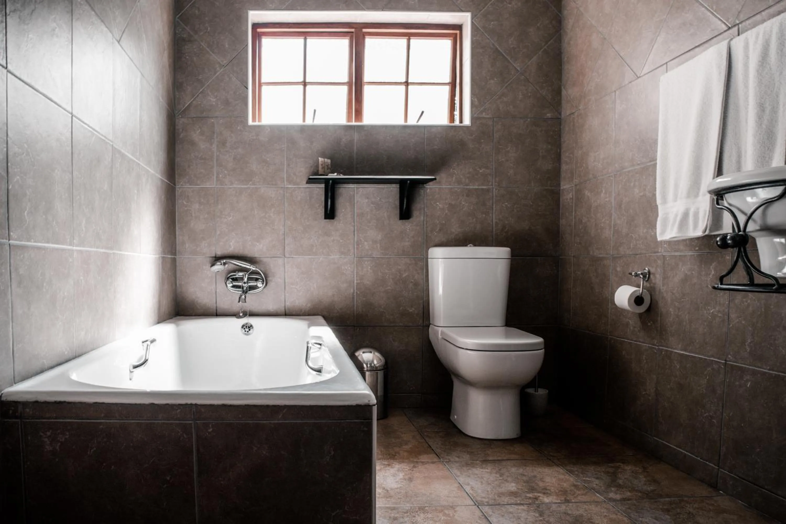 Bathroom in Pinehaven Bed and Breakfast