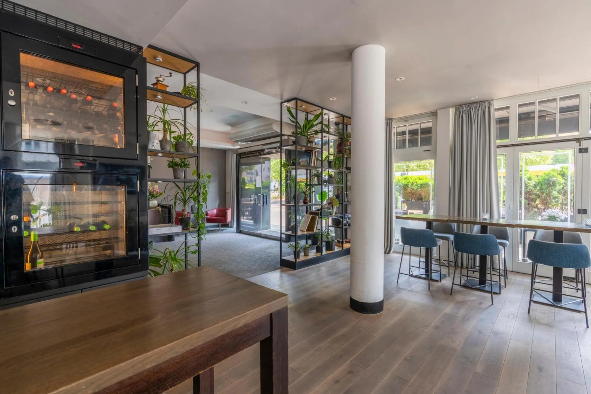 Lobby or reception in New Berlin