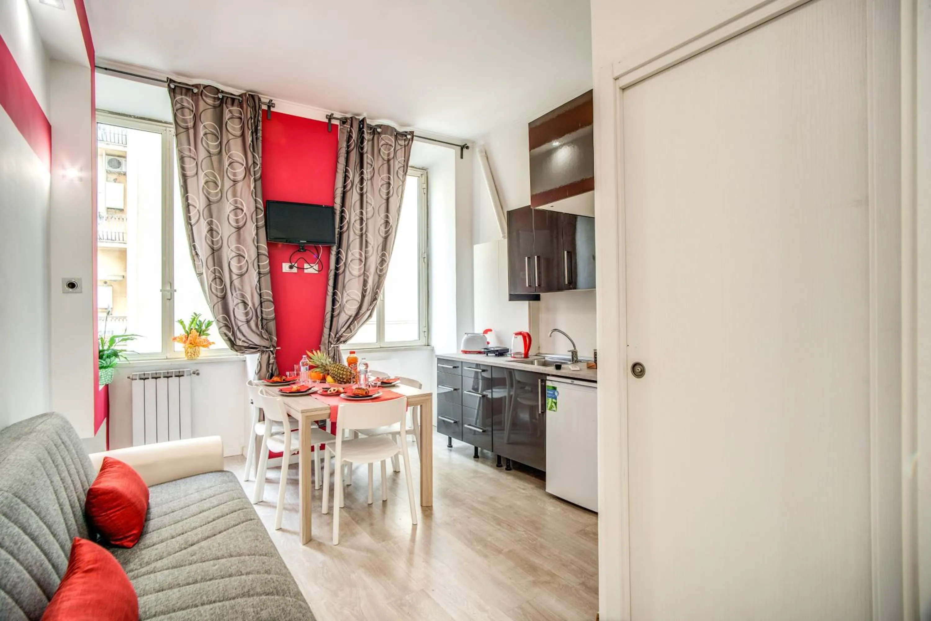 ROYAL VATICAN SUITES