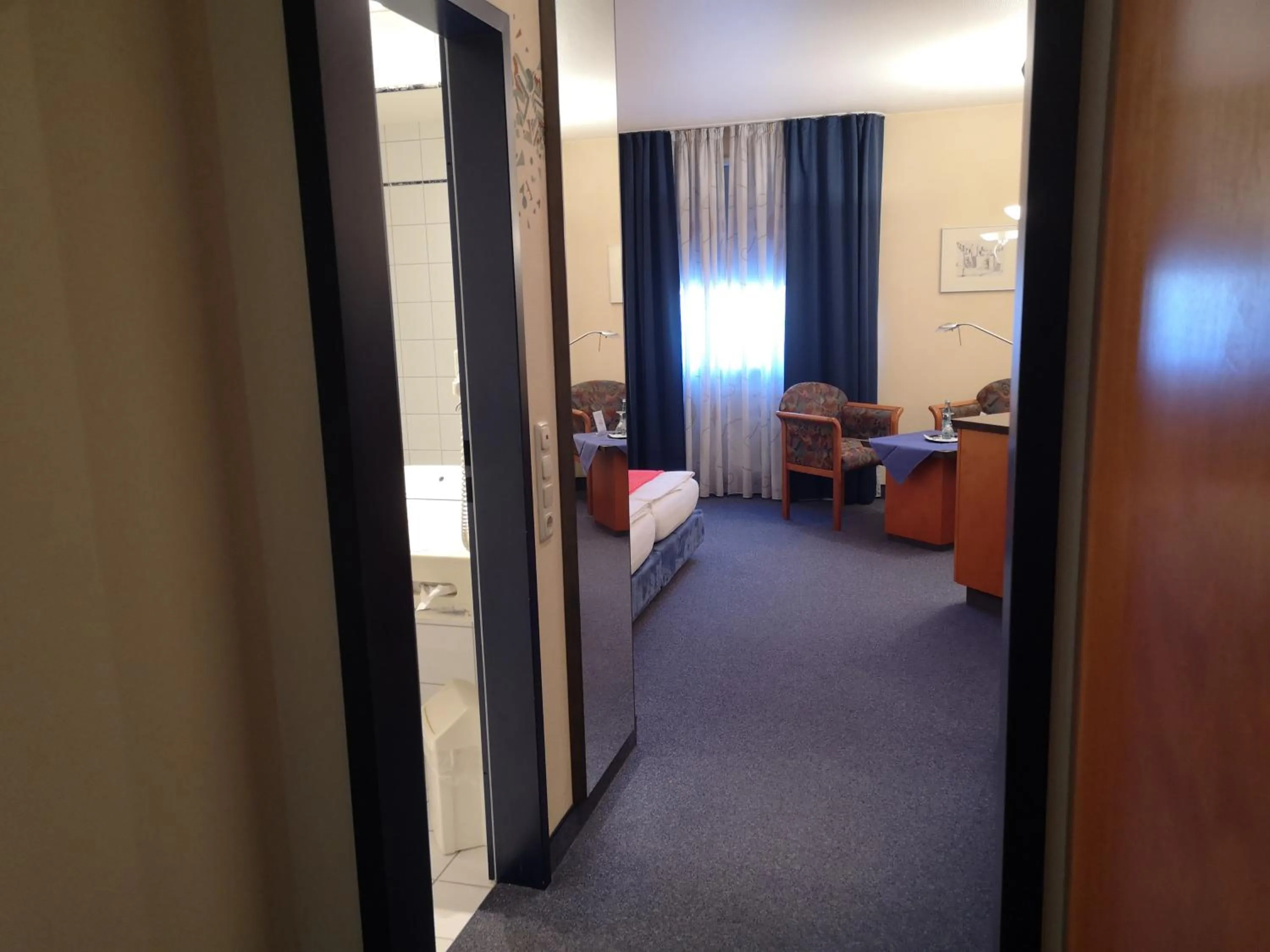 Photo of the whole room, Bed in Main Hotel Eckert 3-Sterne Superior