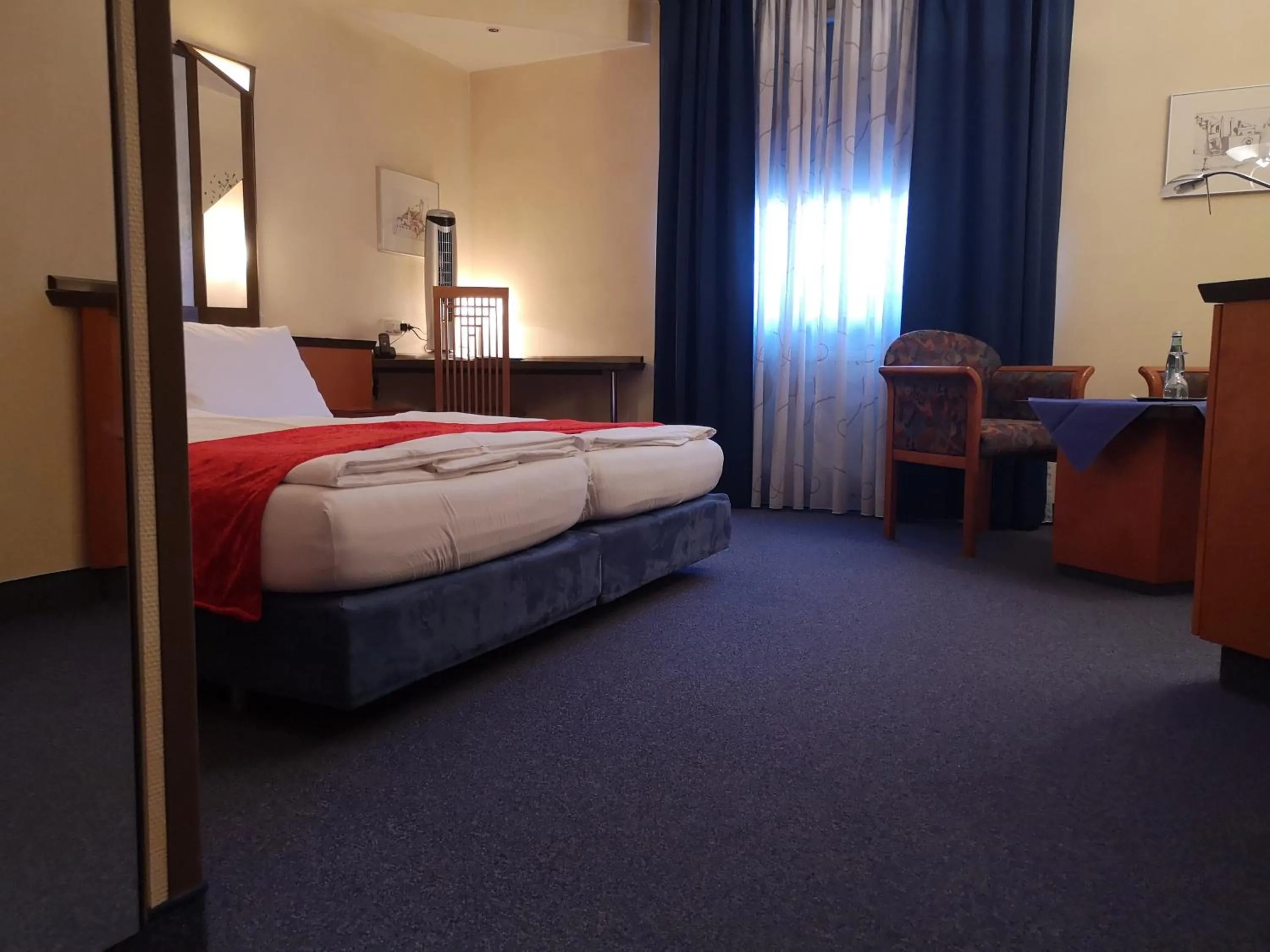 Photo of the whole room, Bed in Main Hotel Eckert 3-Sterne Superior