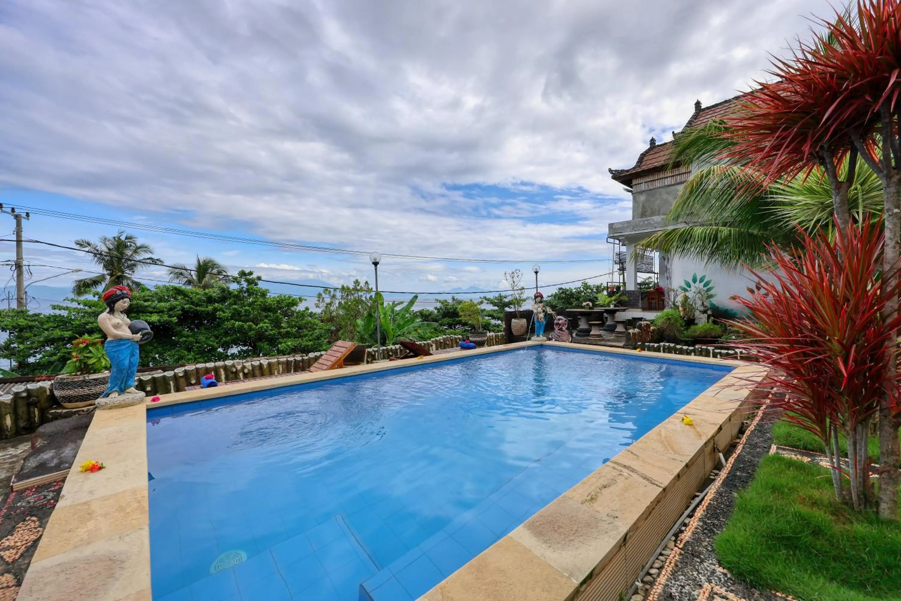 Swimming pool in Bagus Cottage