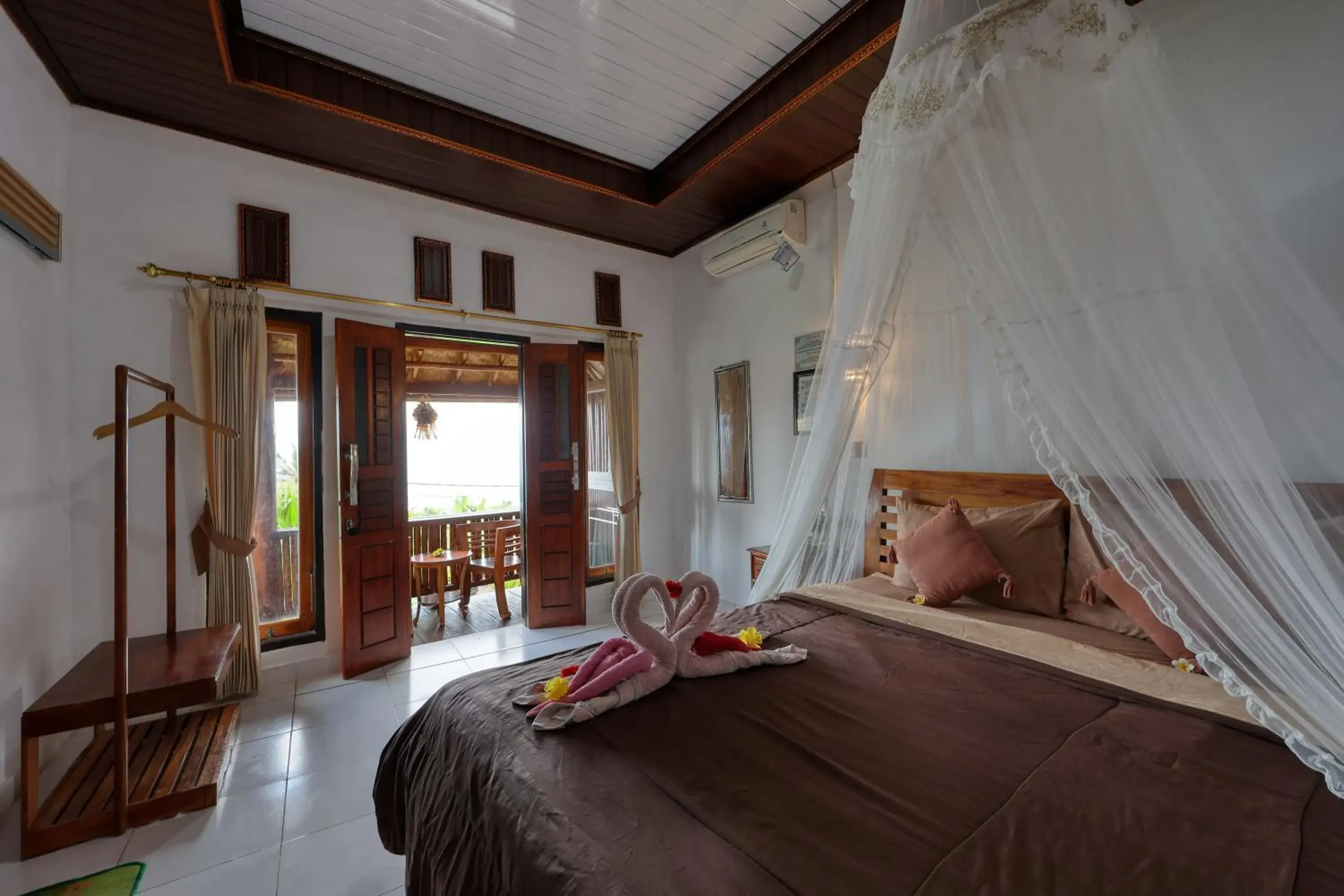 Double Room with Pool View in Bagus Cottage Double Room with Pool View in Bagus Cottage