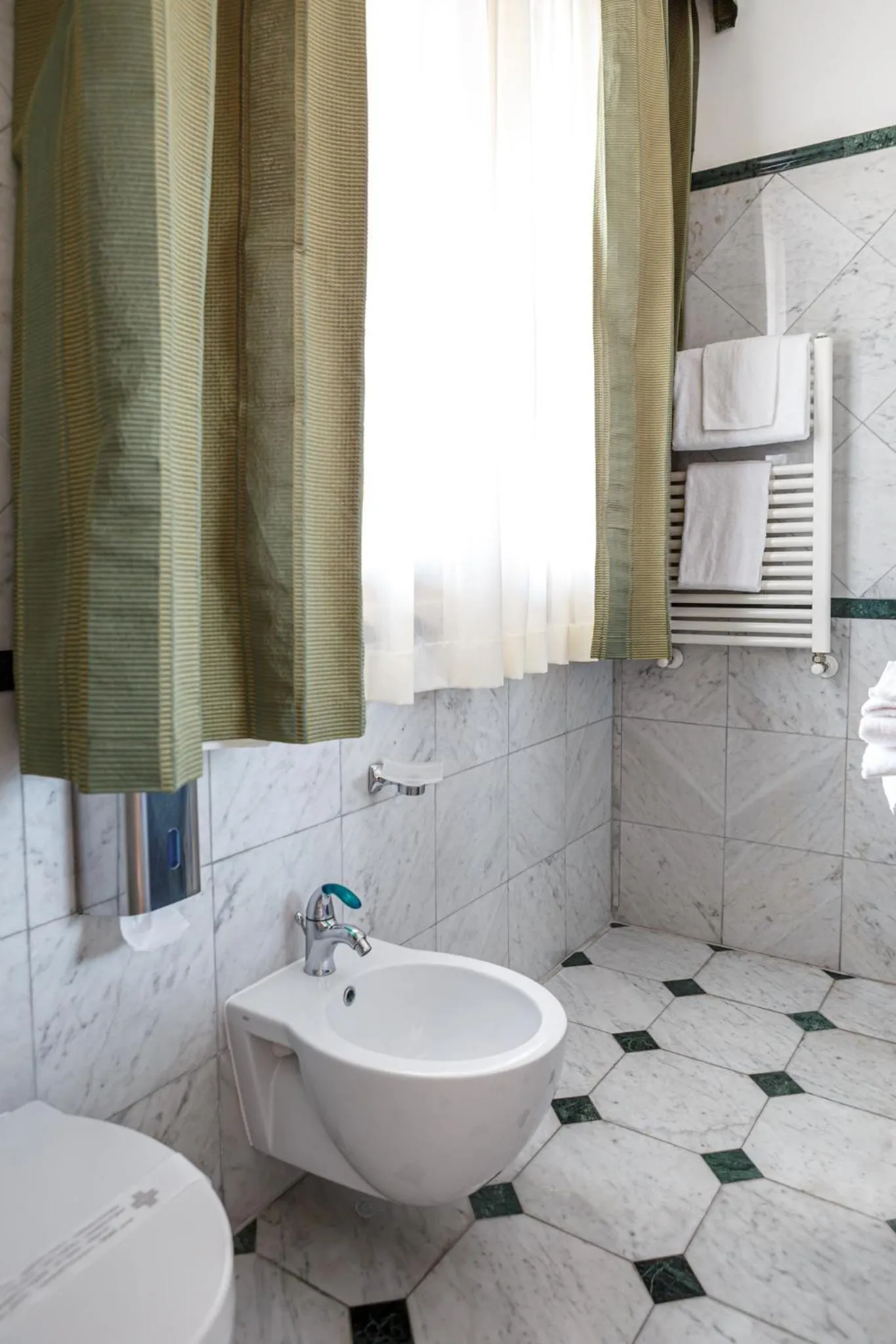 Toilet in Hotel Villa Sofia