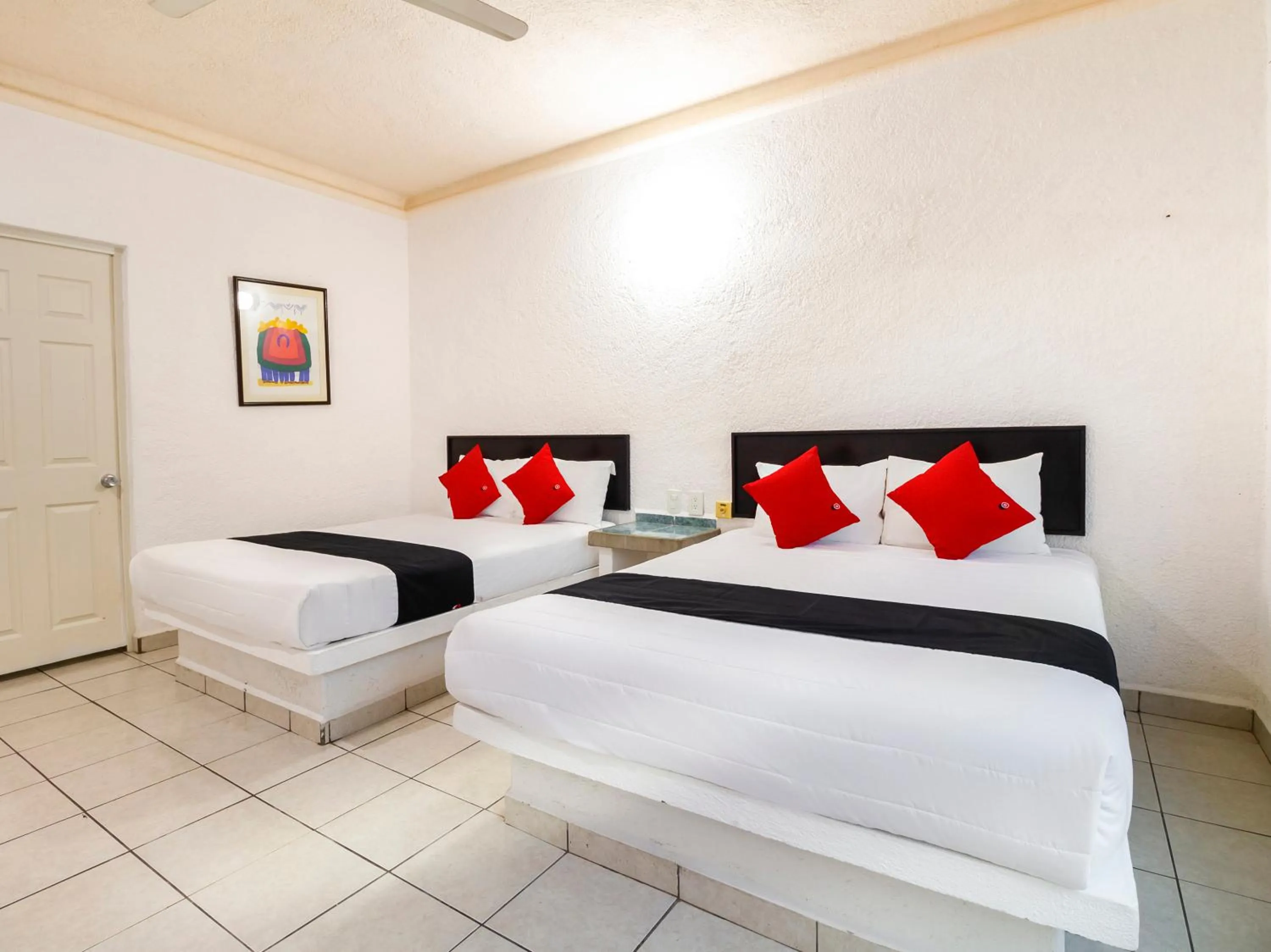 Bedroom, Bed in Hotel Parotas Manzanillo