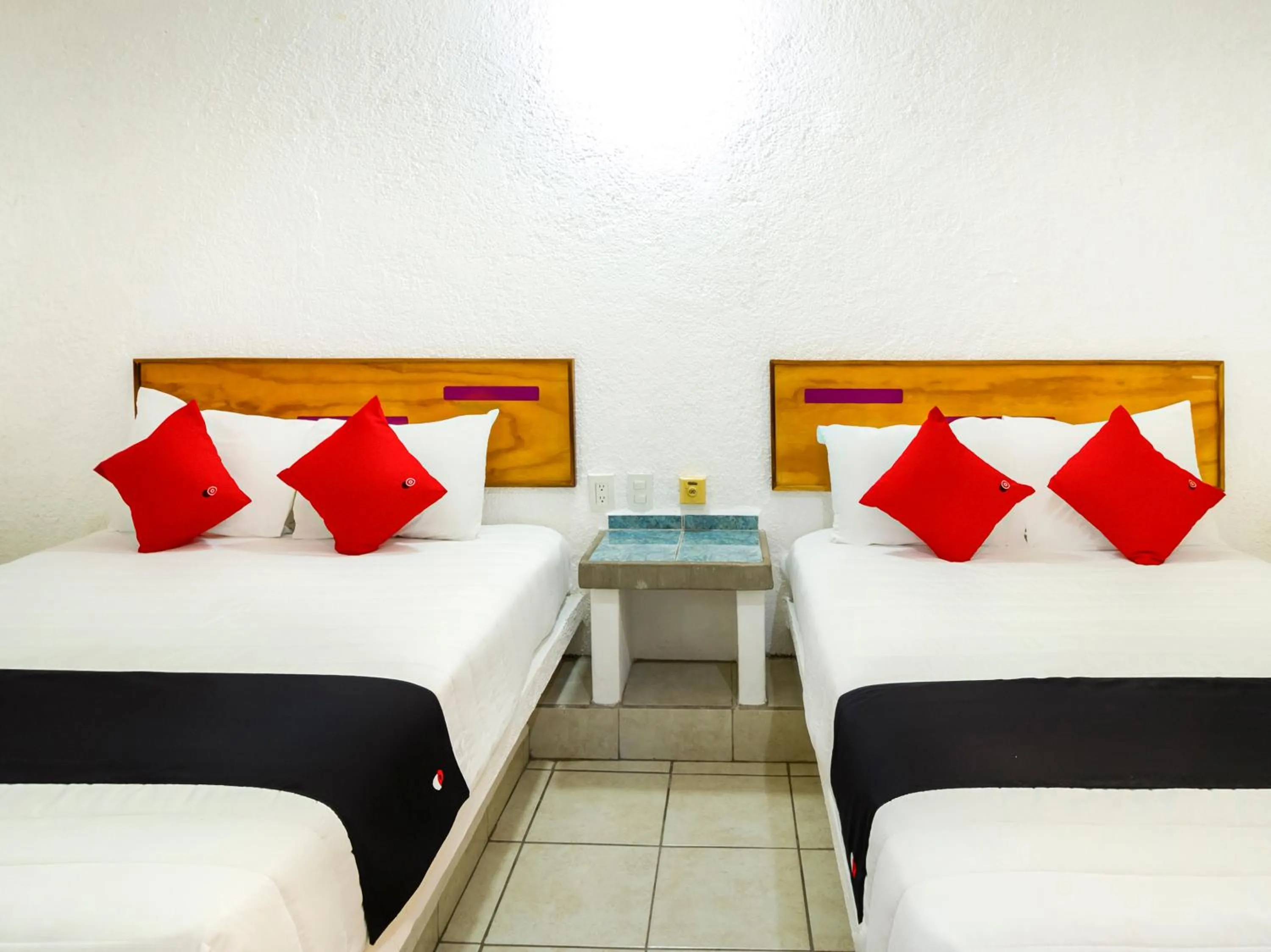 Bedroom, Bed in Hotel Parotas Manzanillo