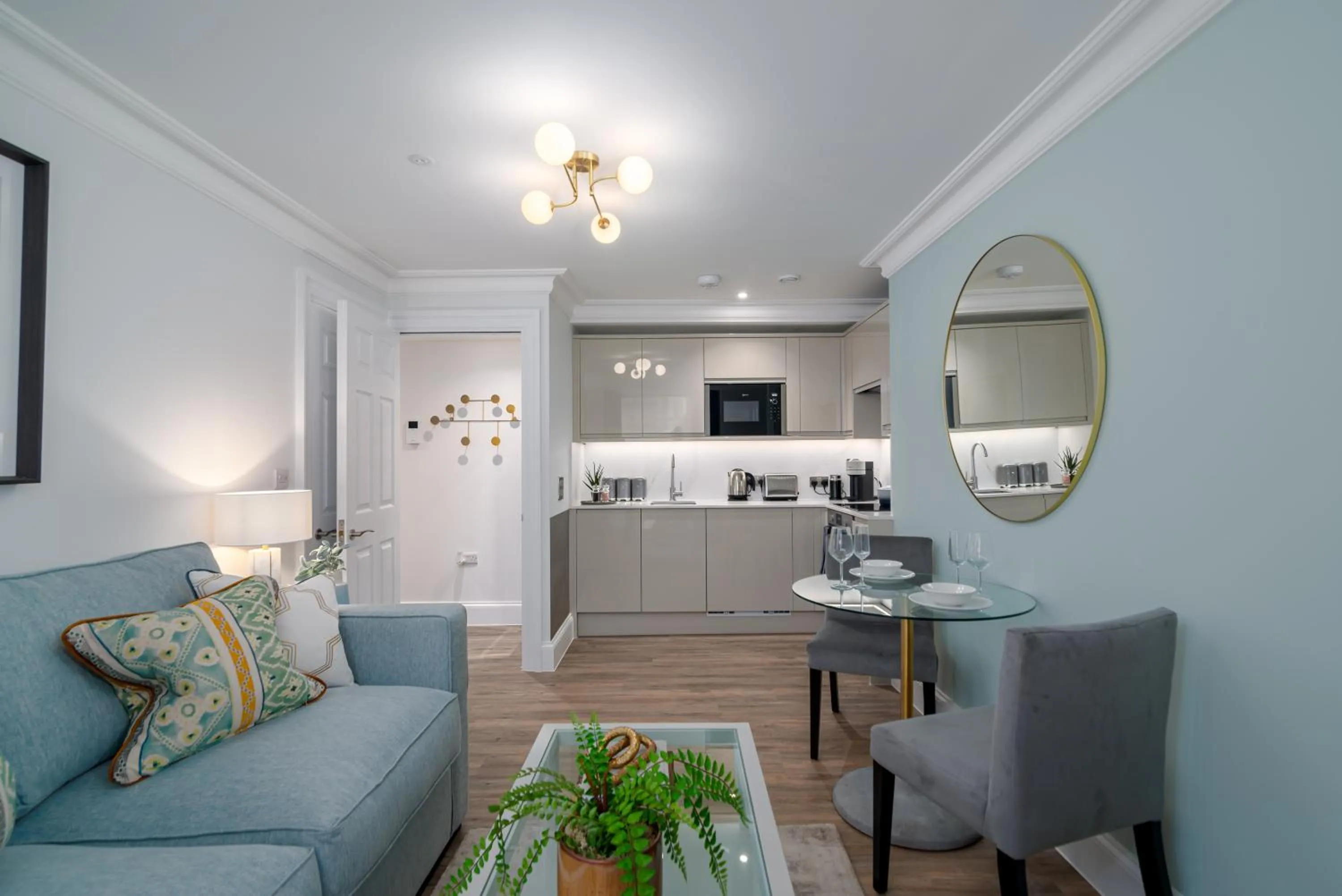Kitchen or kitchenette in Redmayne House - Urban Apartments