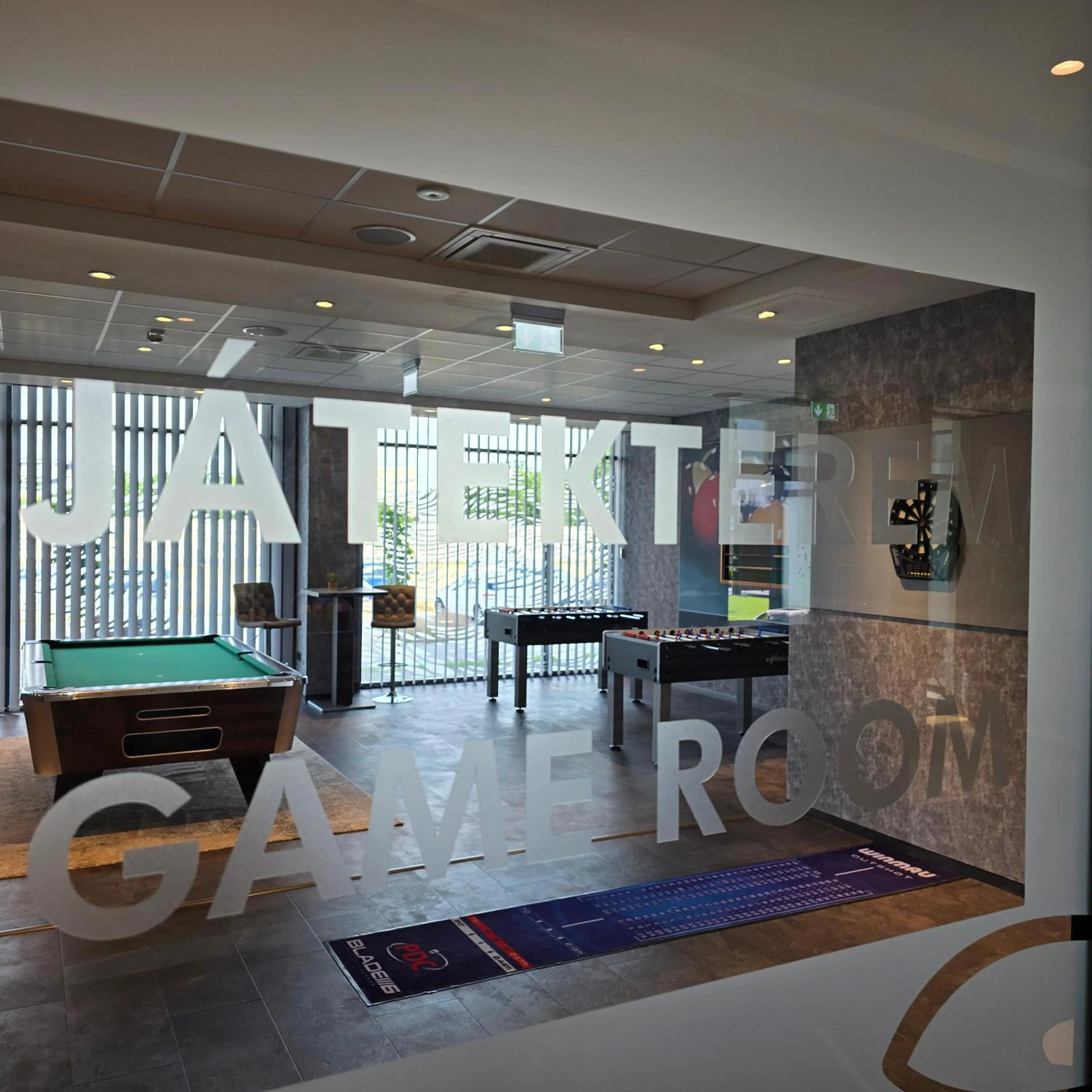 Billiard in Tisia Hotel & Spa