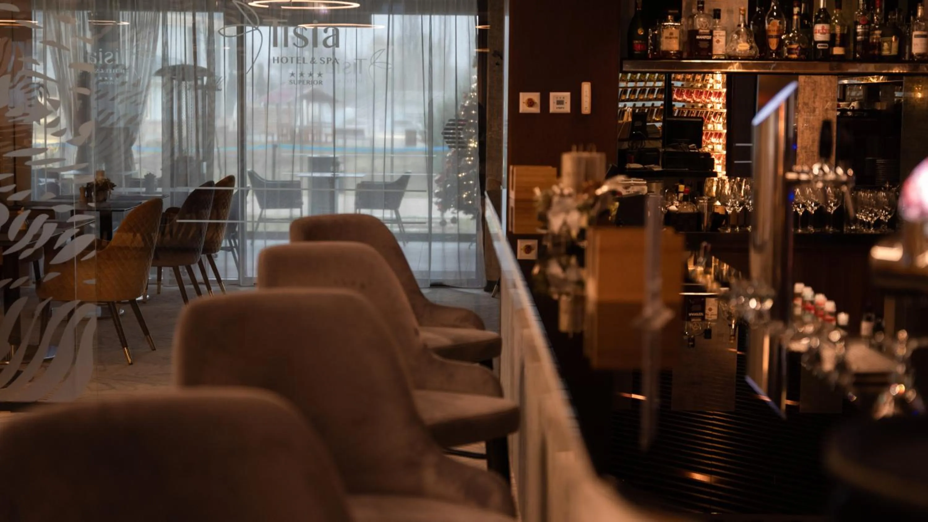 Lounge or bar in Tisia Hotel & Spa