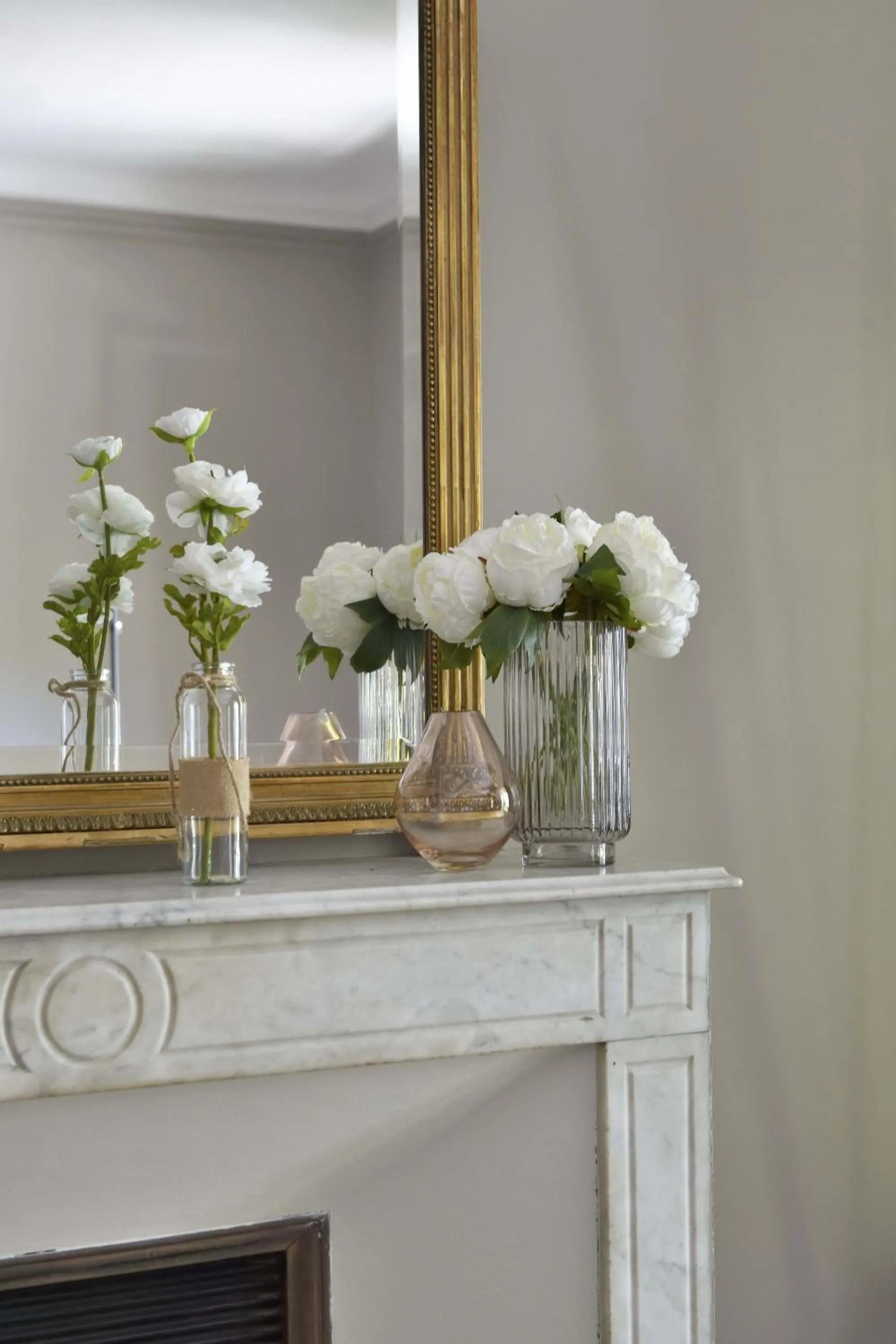 Decorative detail in La Maison de Lourmarin