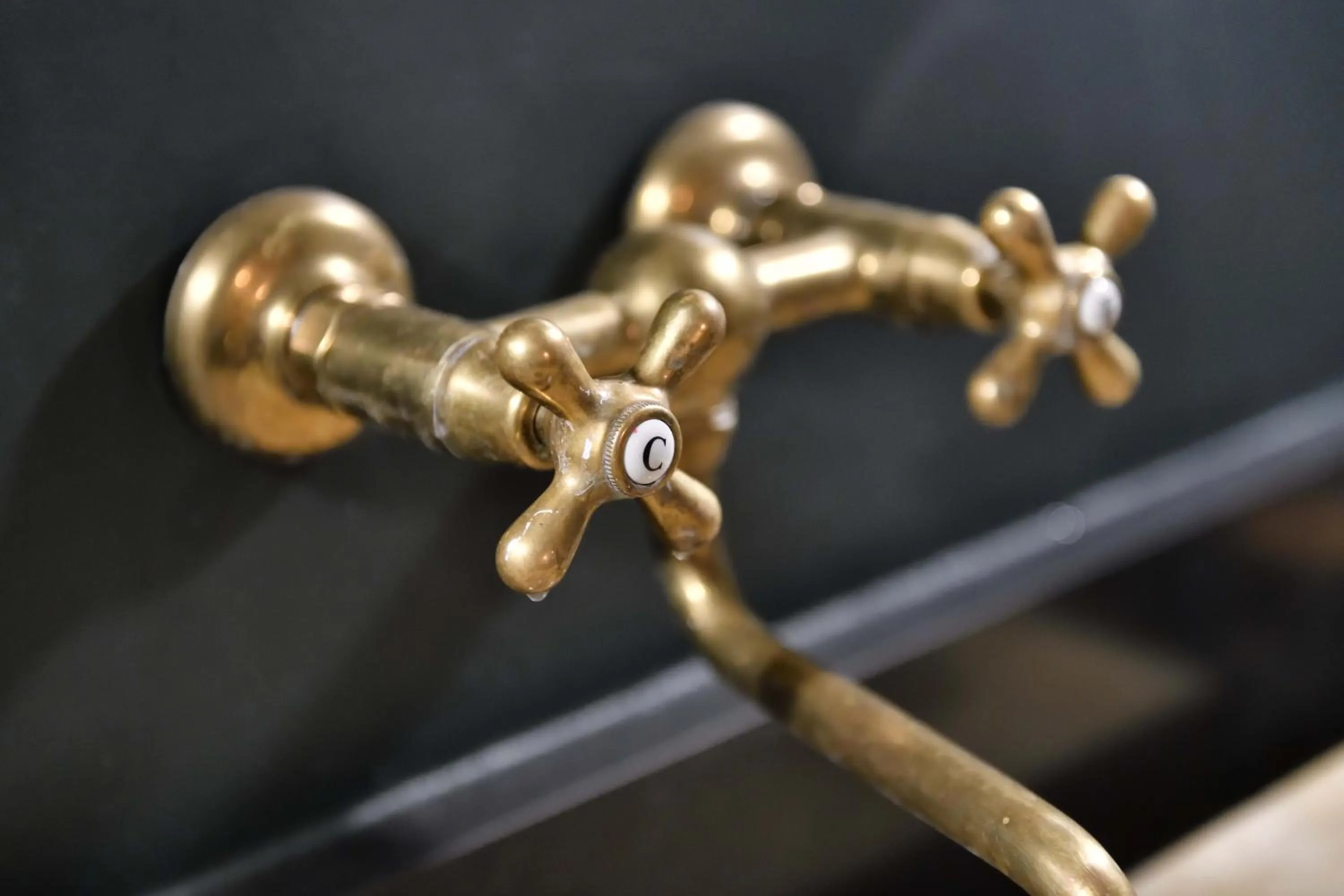 Communal kitchen in La Maison de Lourmarin