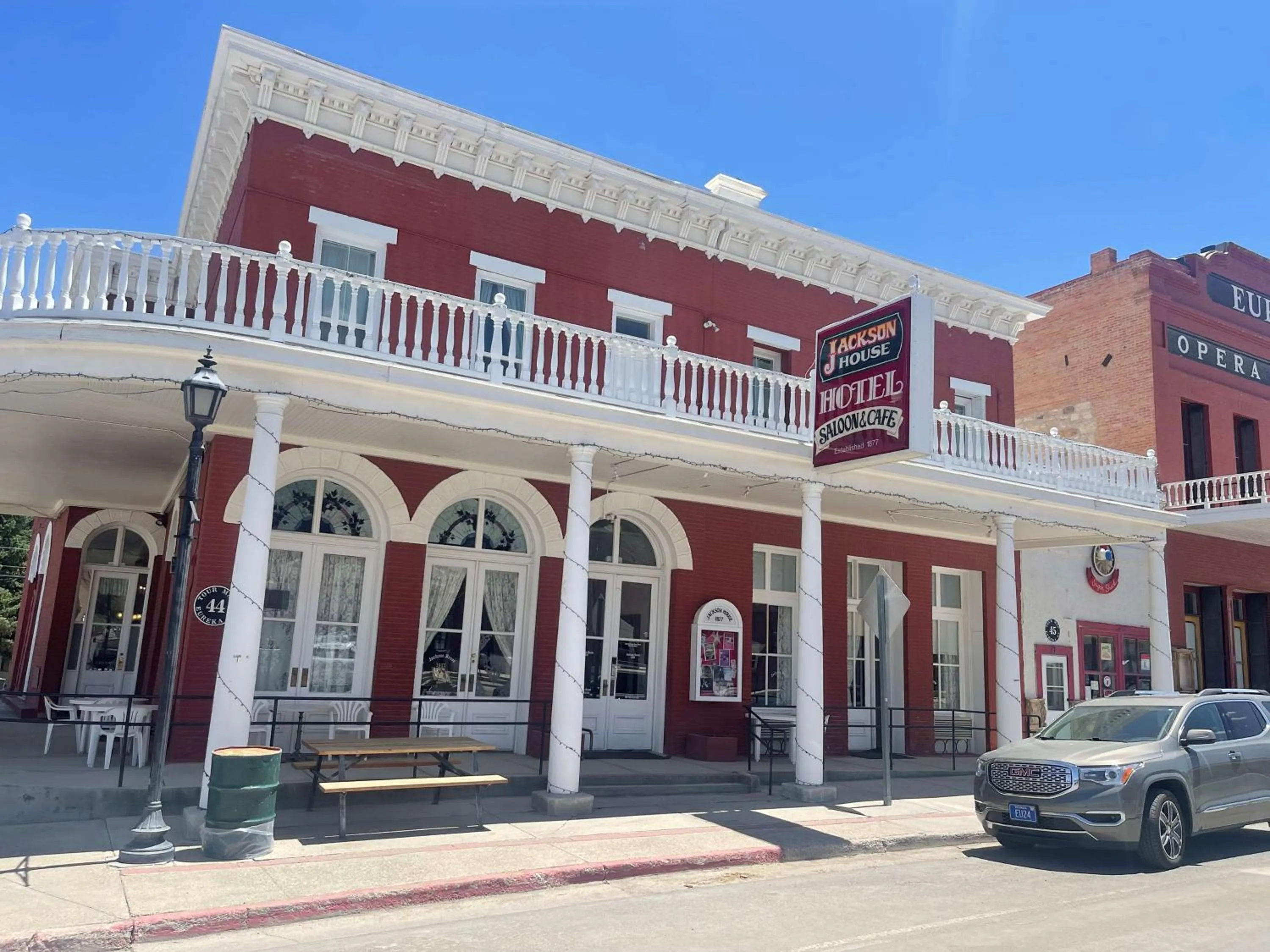 Property building in SureStay Hotel by Best Western Eureka