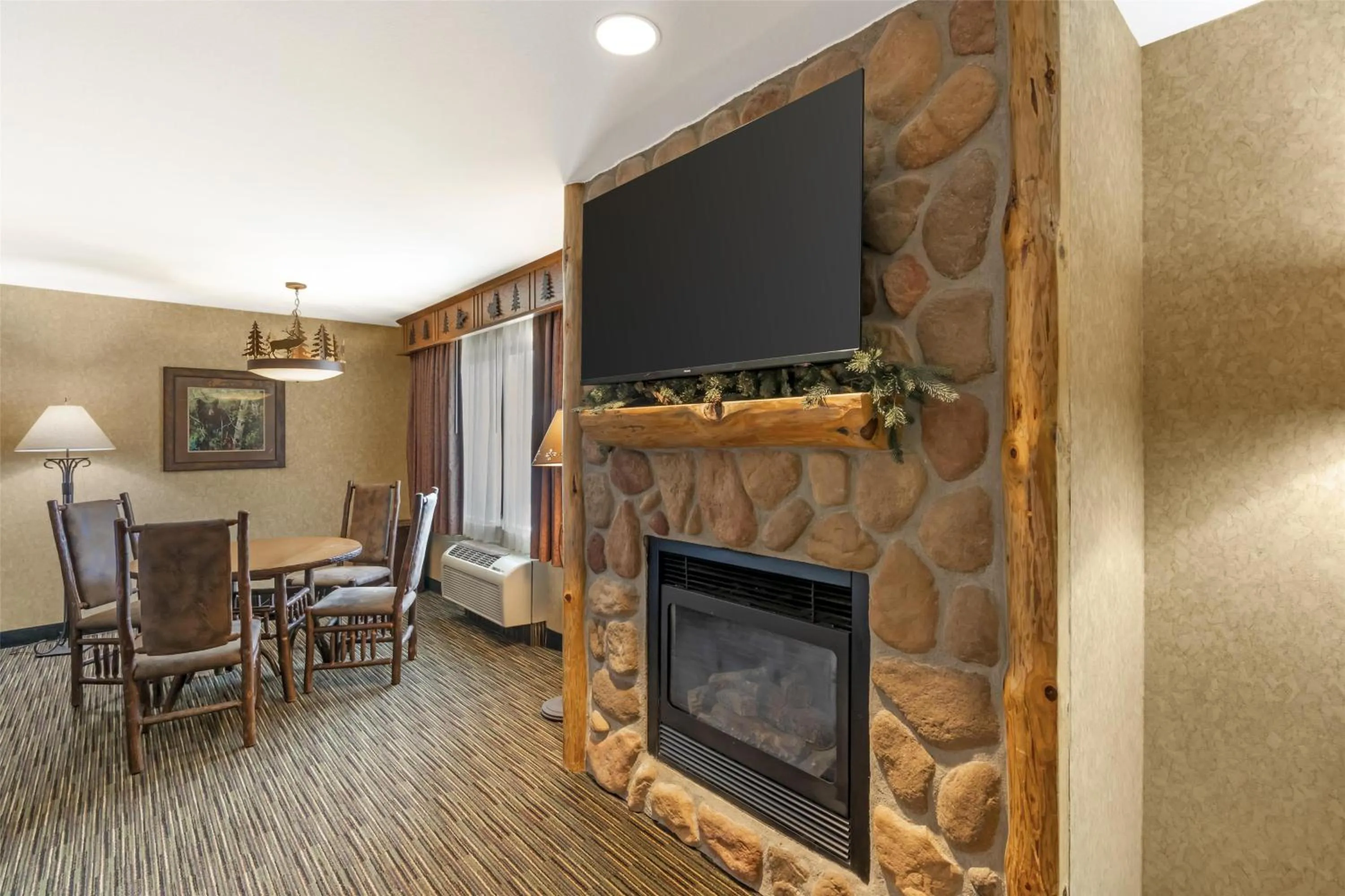 Bedroom in Best Western Plus Kelly Inn and Suites