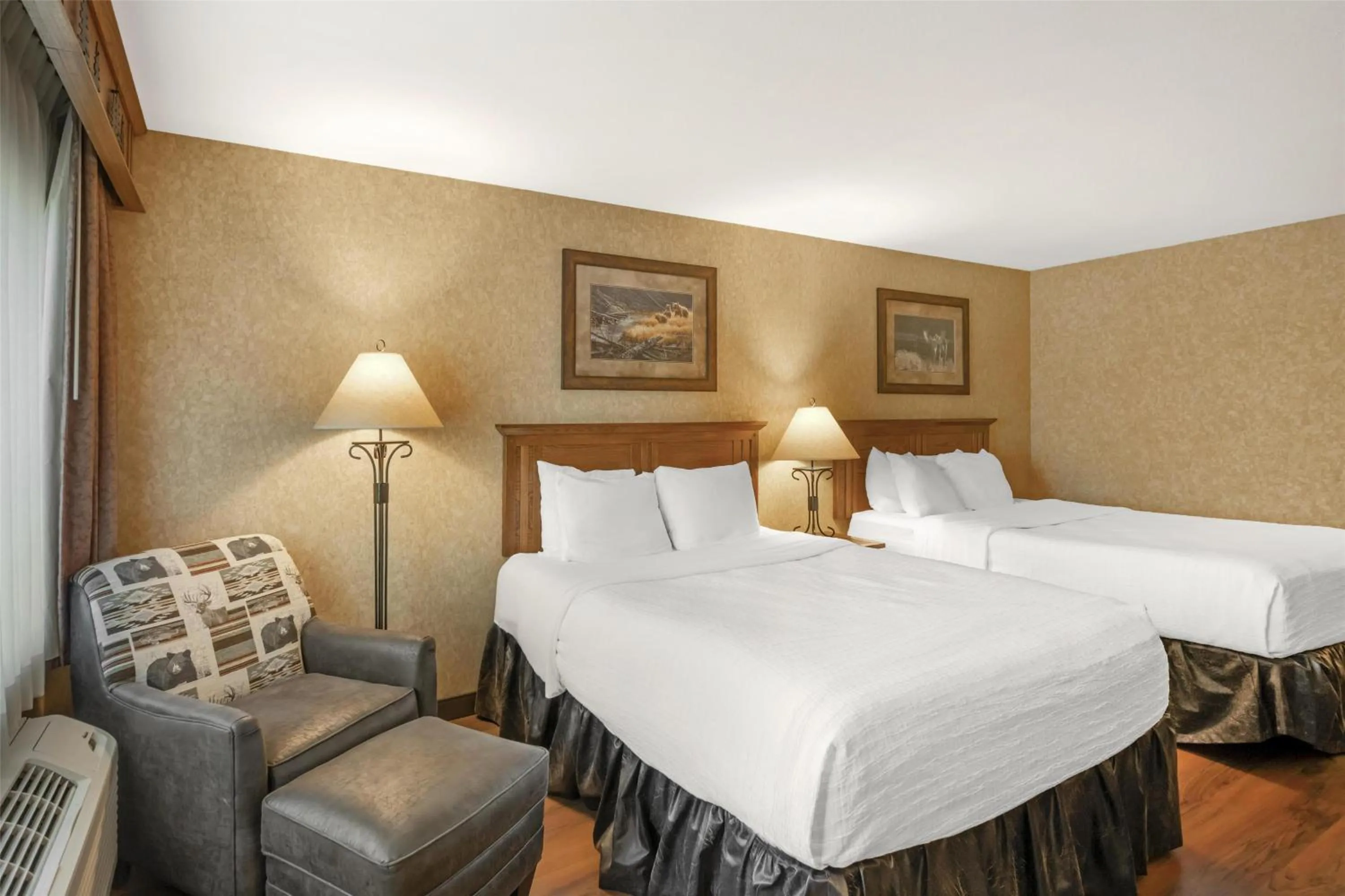 Bedroom, Bed in Best Western Plus Kelly Inn and Suites