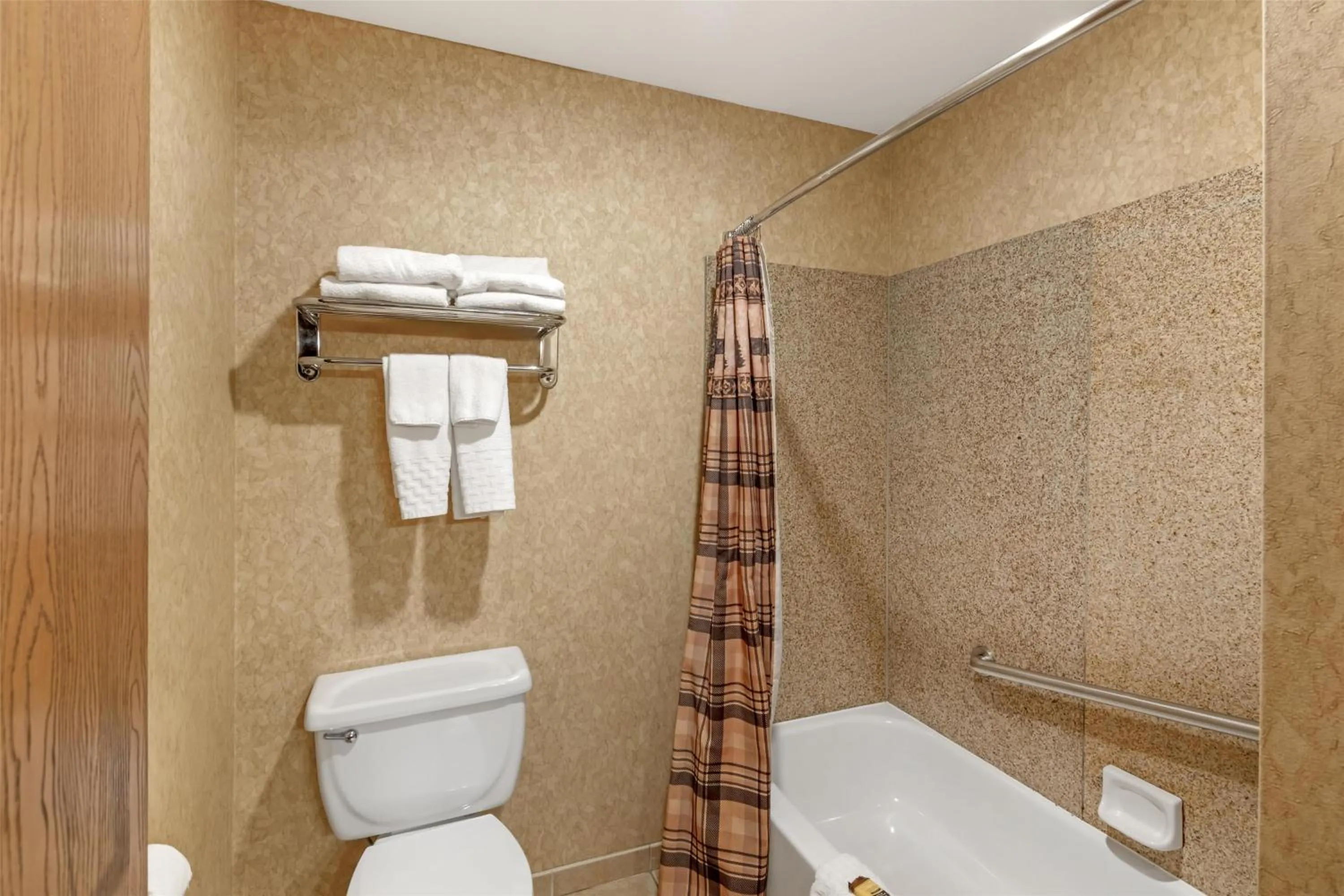 Bathroom in Best Western Plus Kelly Inn and Suites