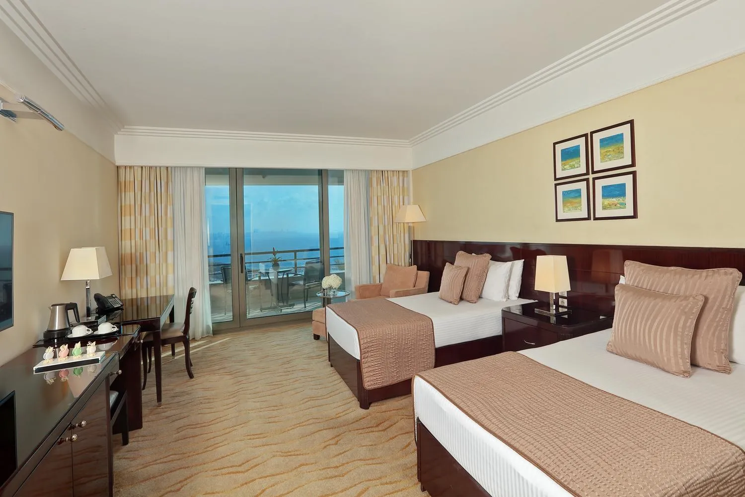 Bed in Le Royal Hotel - Beirut