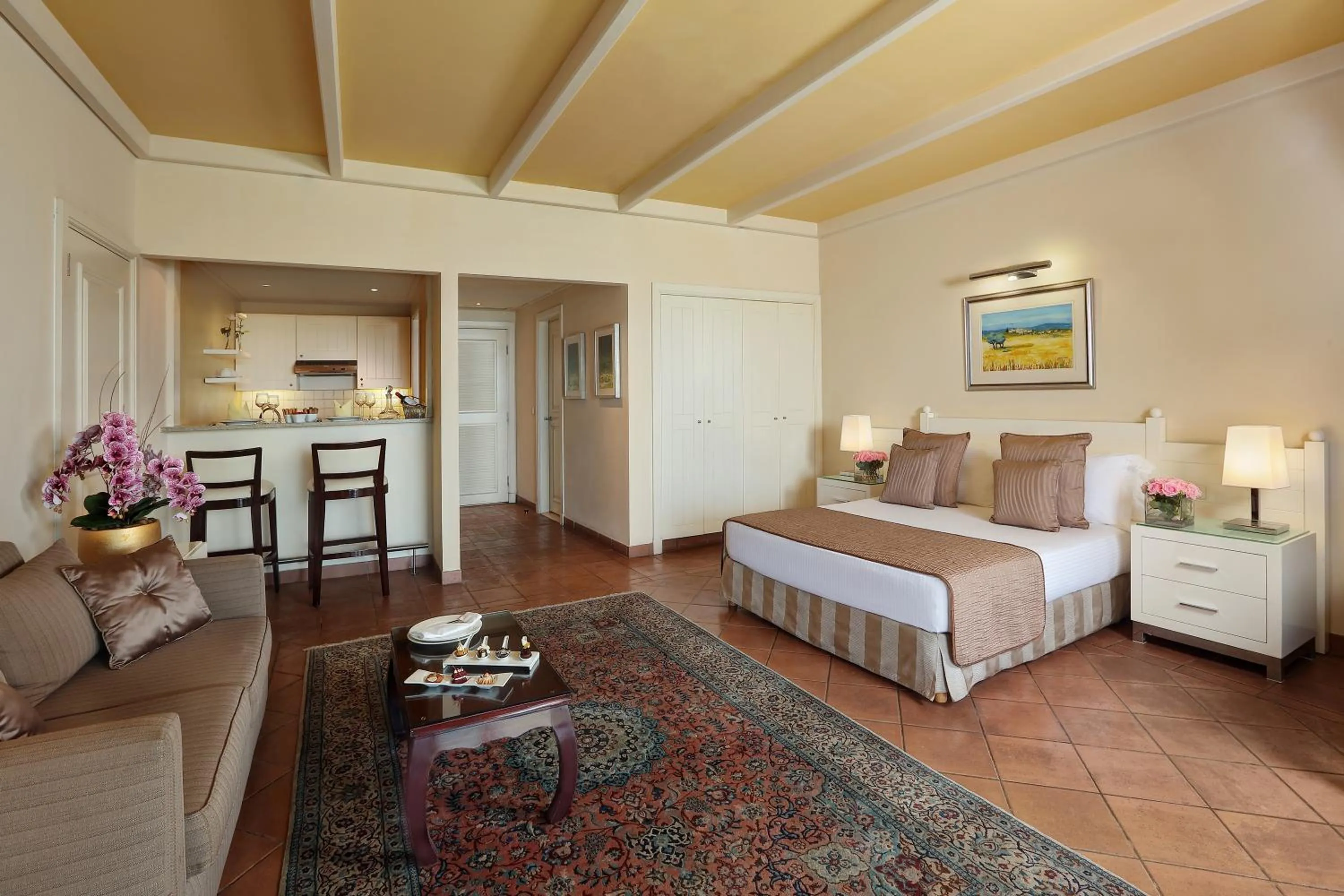 Bed in Le Royal Hotel - Beirut