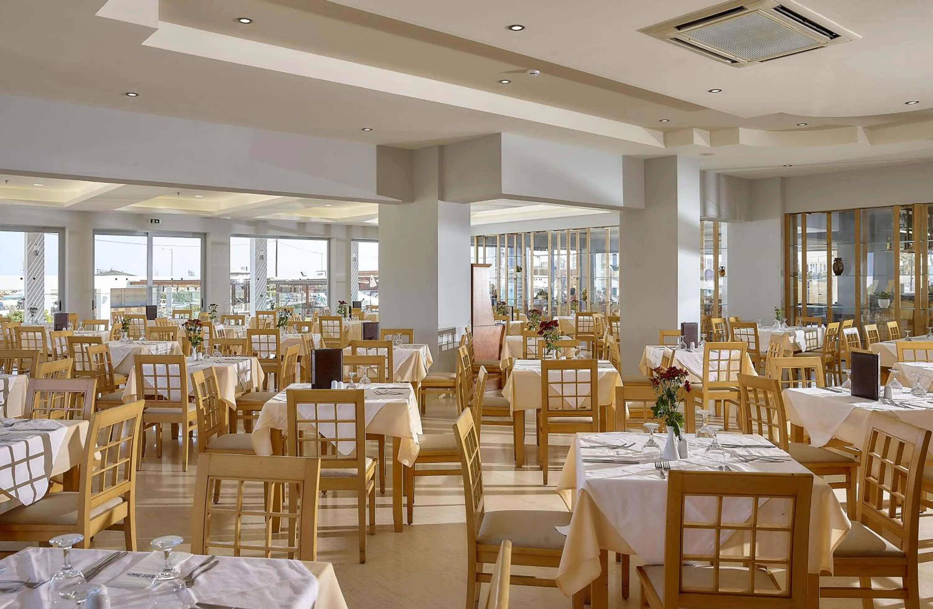 Restaurant/places to eat in Astir Beach Hotel
