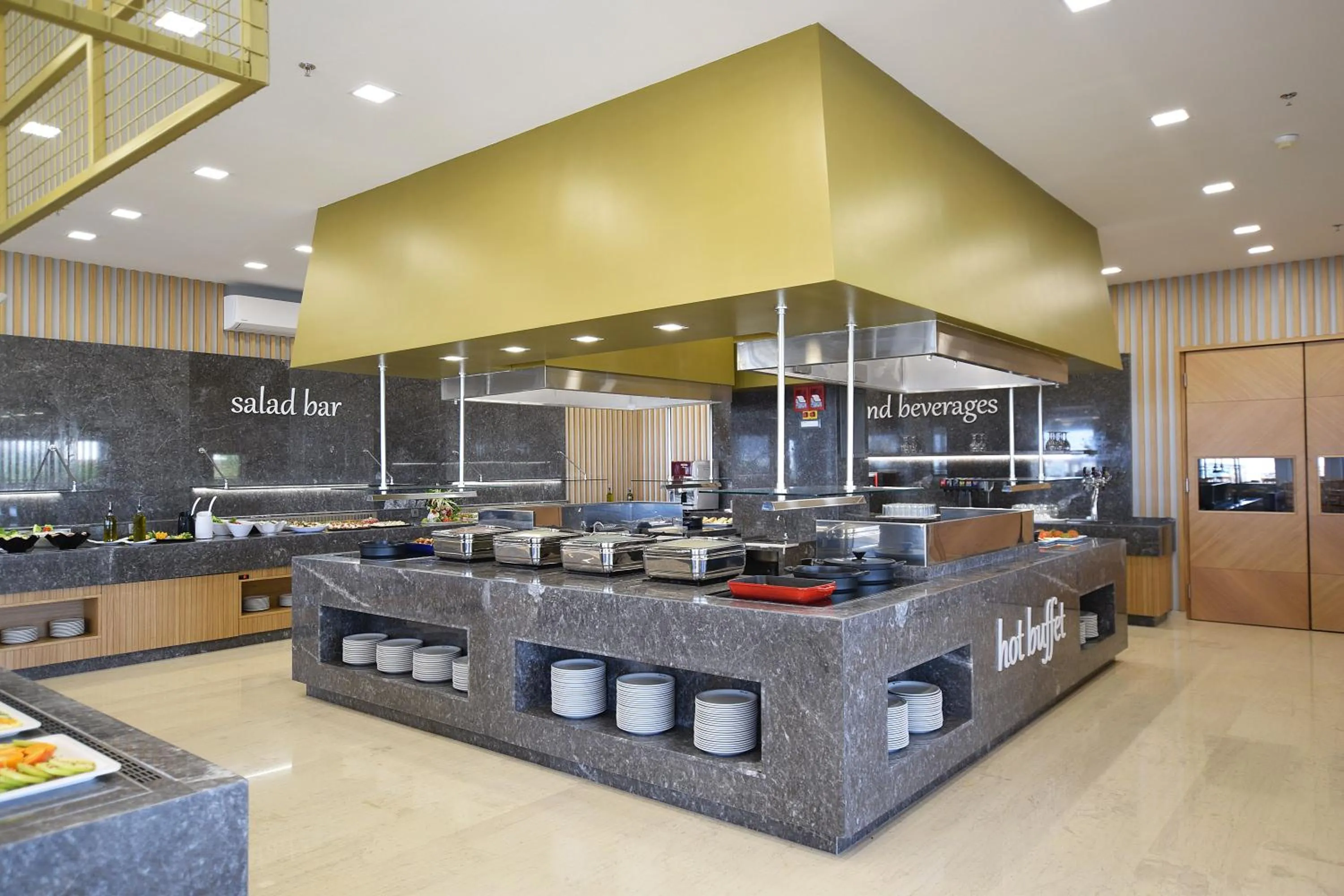 Restaurant/places to eat in Astir Beach Hotel