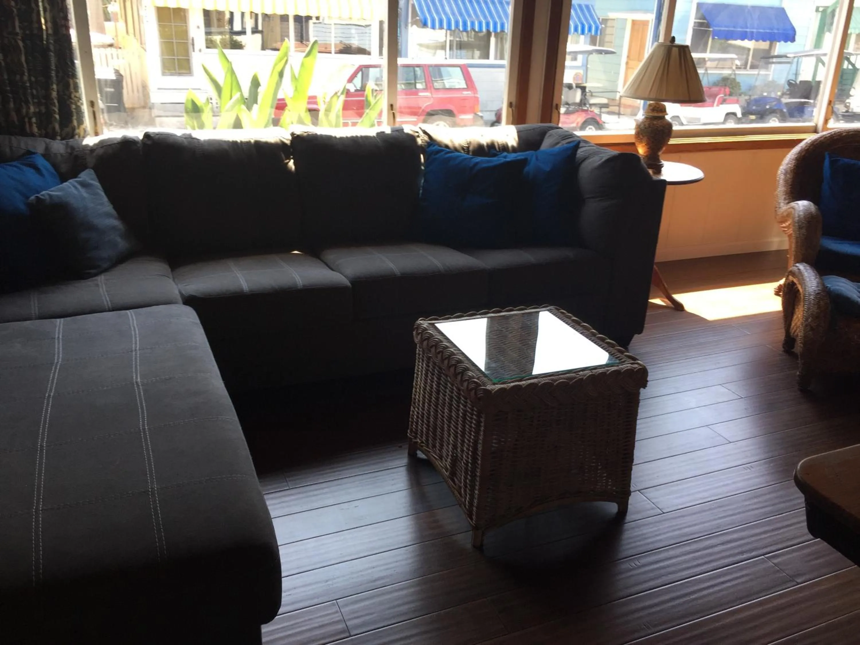 Living room in Catalina Island Seacrest Inn