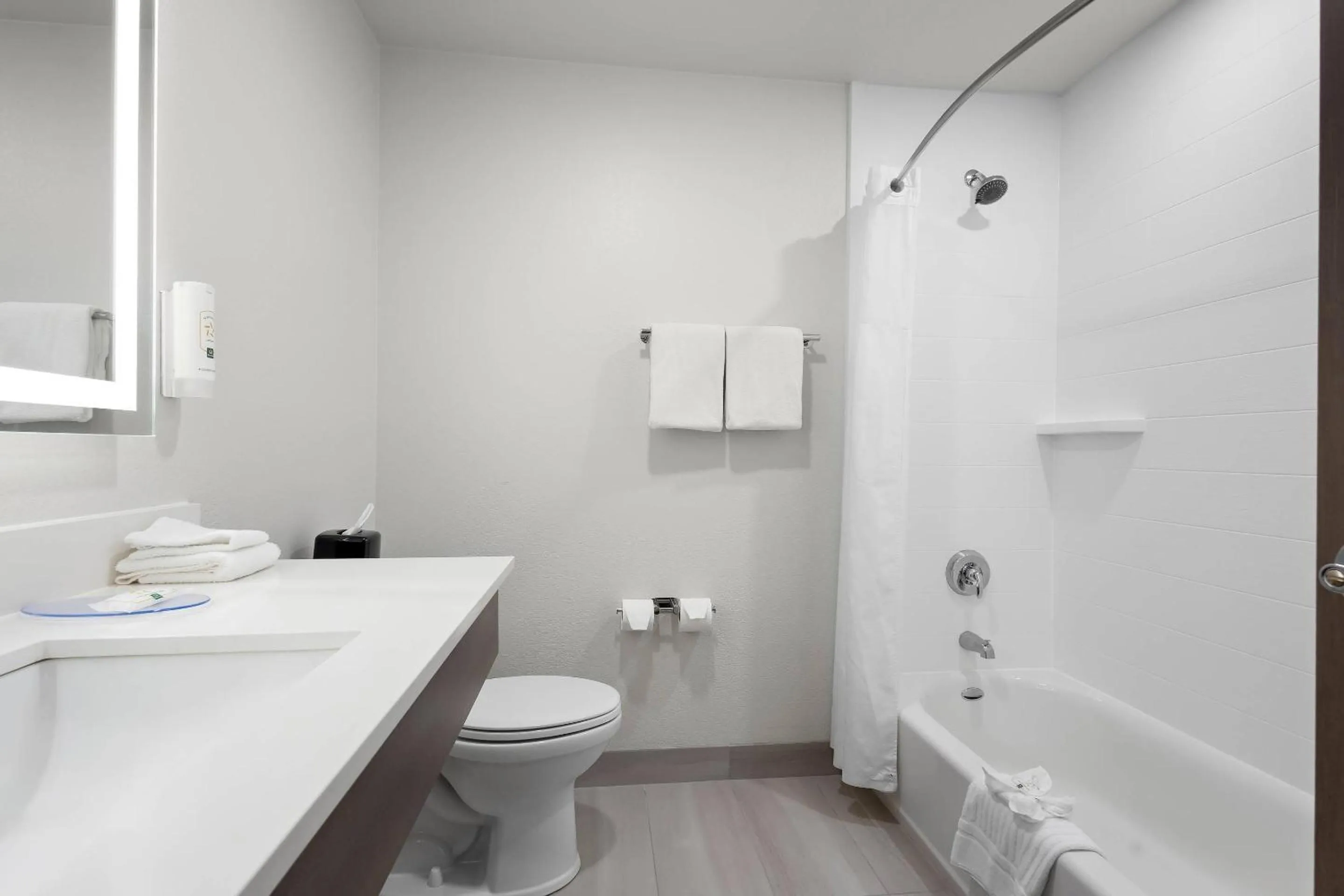 Bedroom in Quality Inn Kodiak