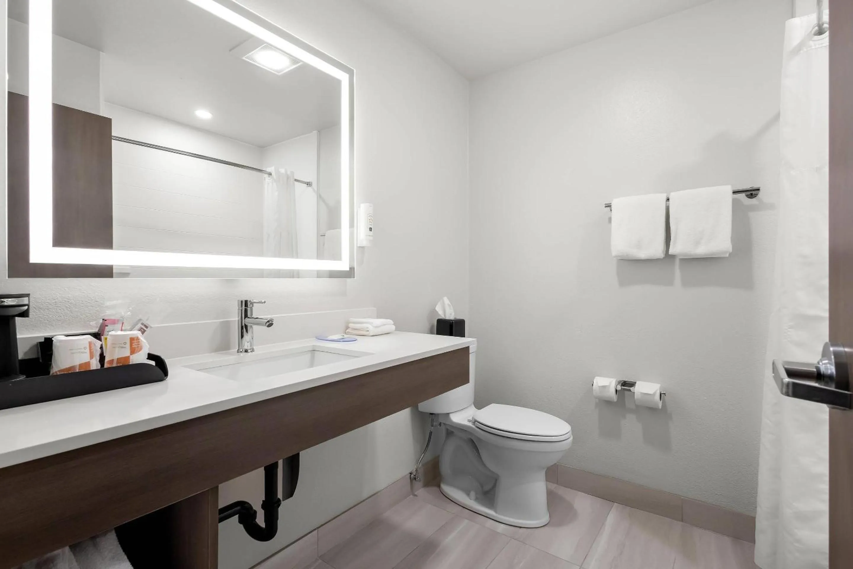 Bedroom in Quality Inn Kodiak