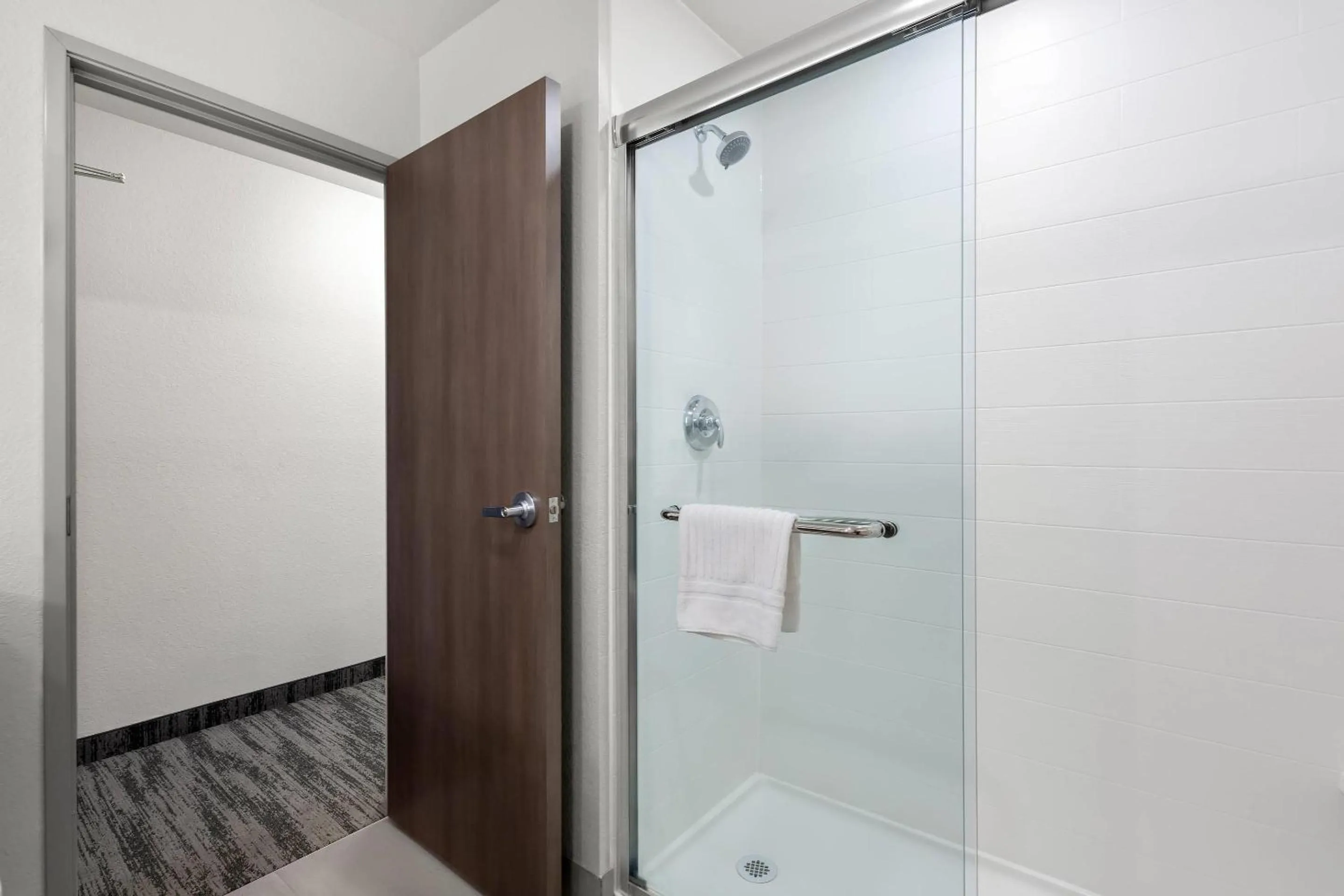 Bedroom in Quality Inn Kodiak