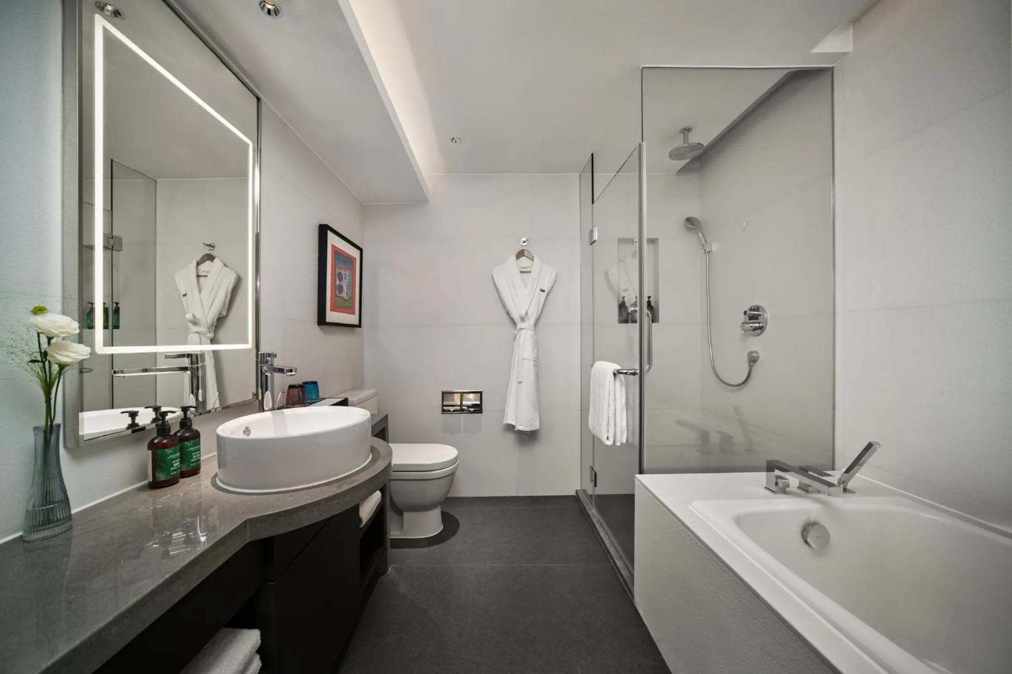 Bedroom in Crowne Plaza Beijing International Airport by IHG