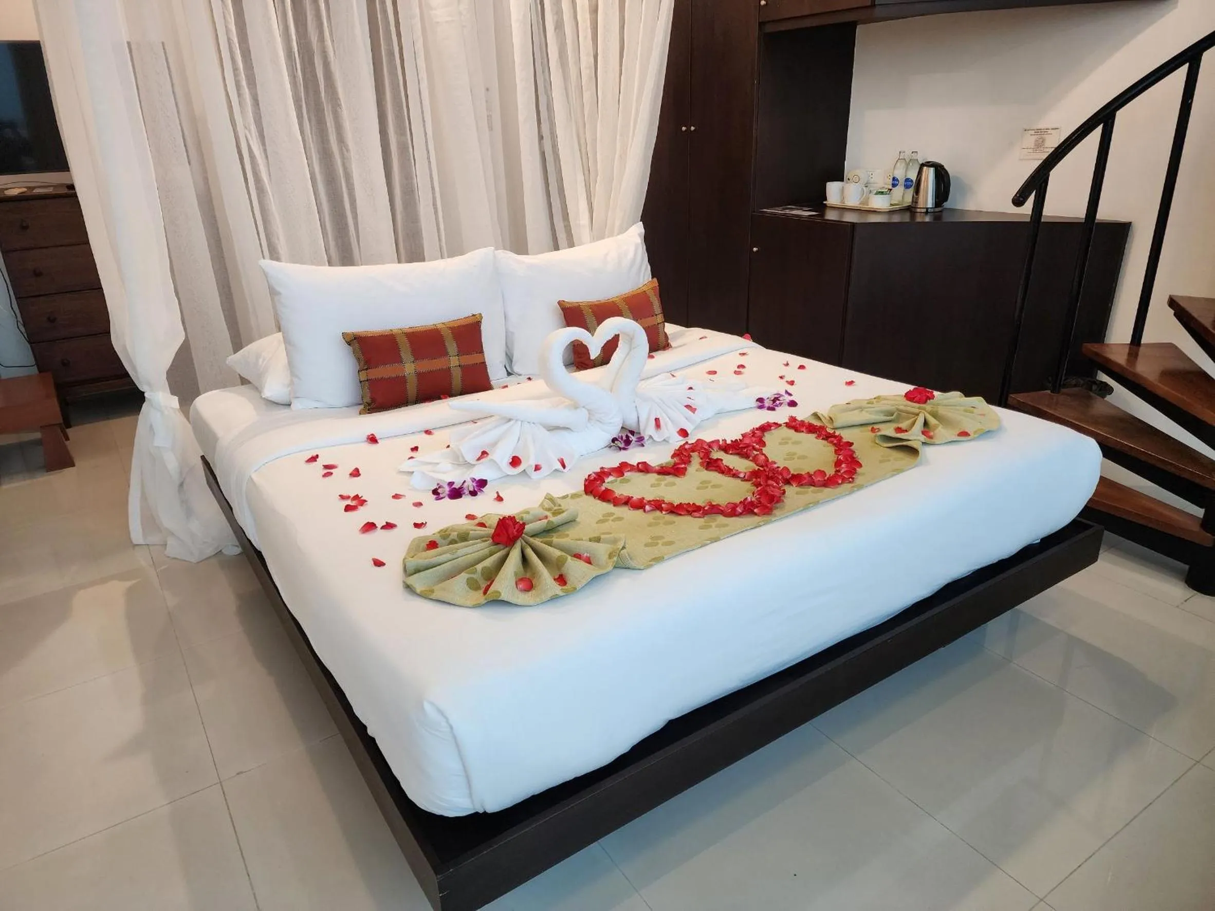 Bed in Hilltop Wellness Resort