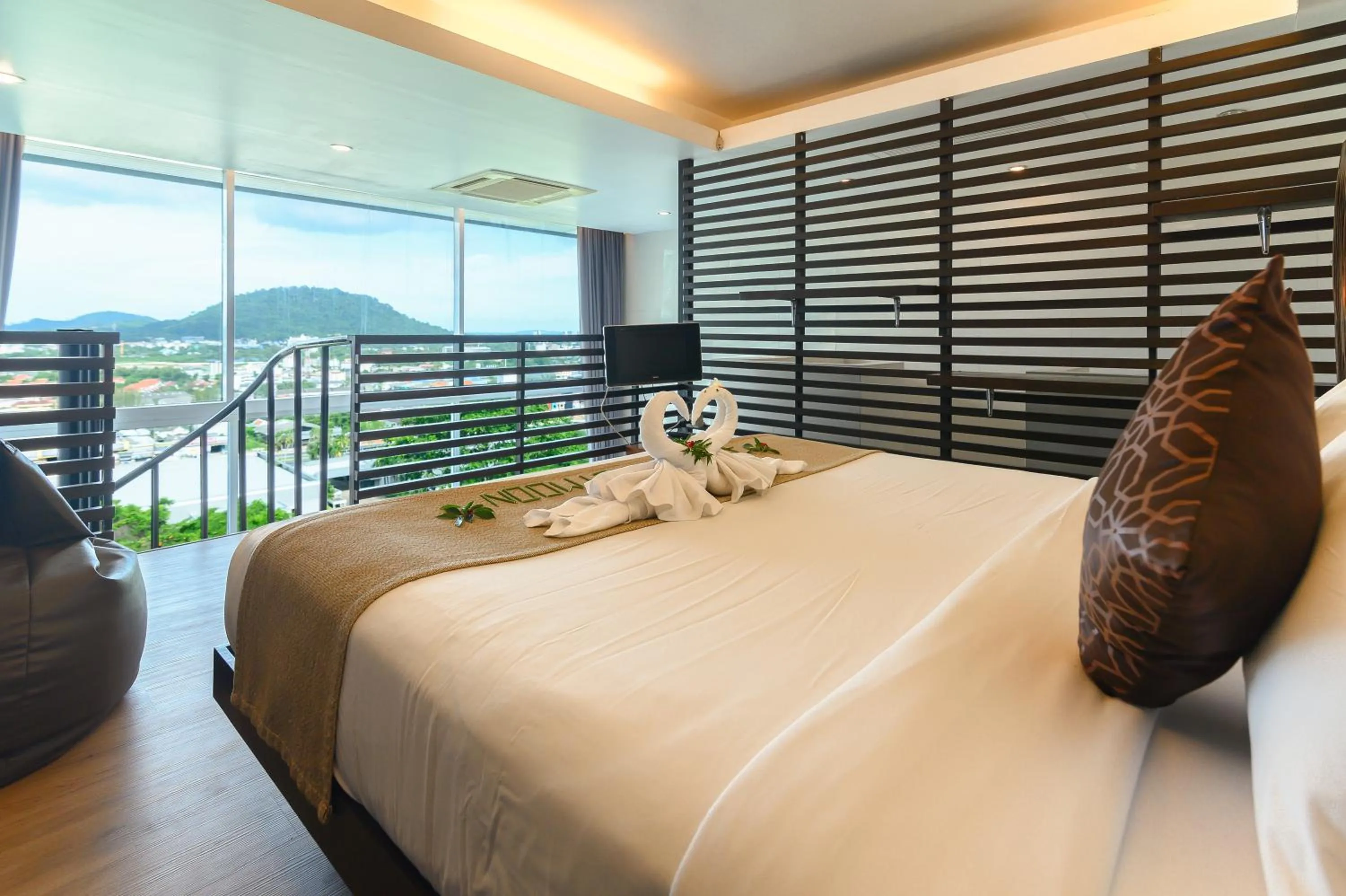 Bed in Hilltop Wellness Resort
