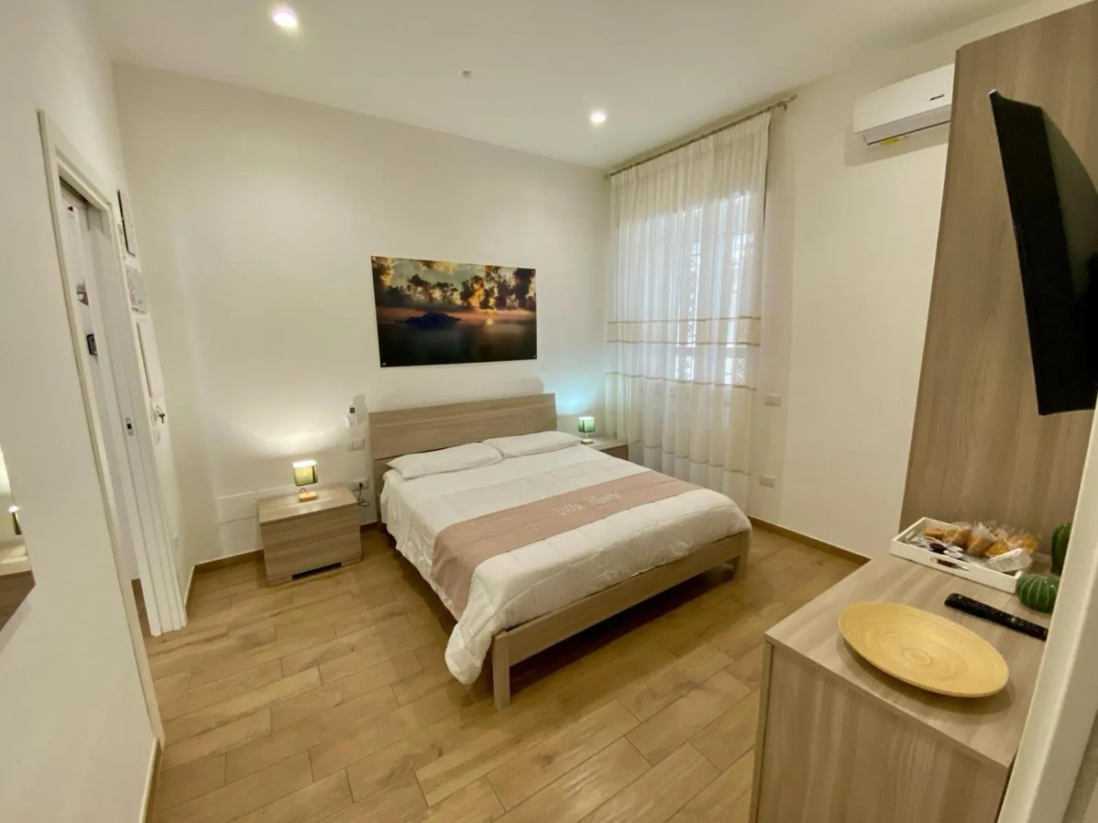 Bedroom, Bed in Villa Manto Bed and Breakfast - Torre Annunziata Pompei