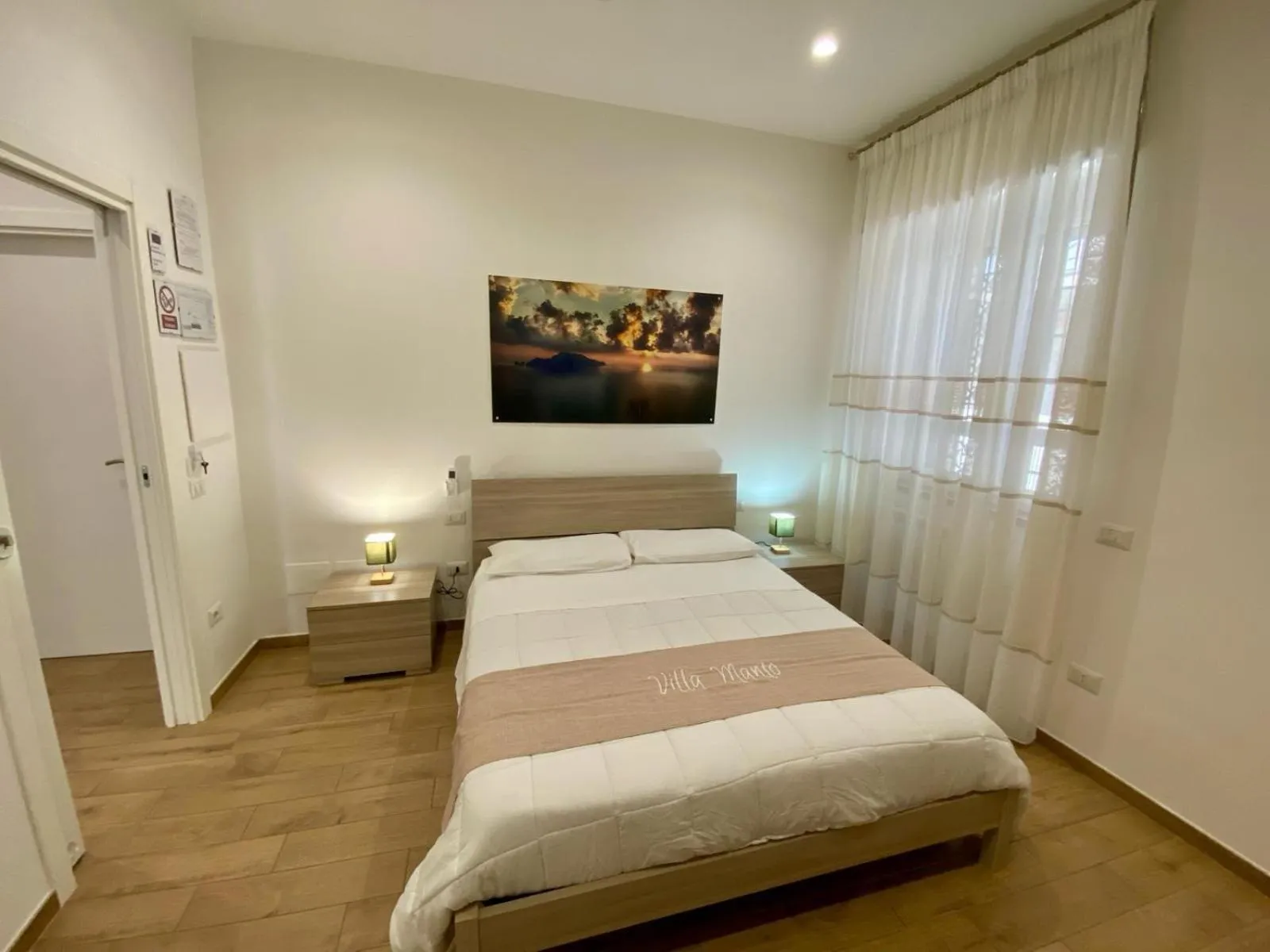 Bedroom, Bed in Villa Manto Bed and Breakfast - Torre Annunziata Pompei