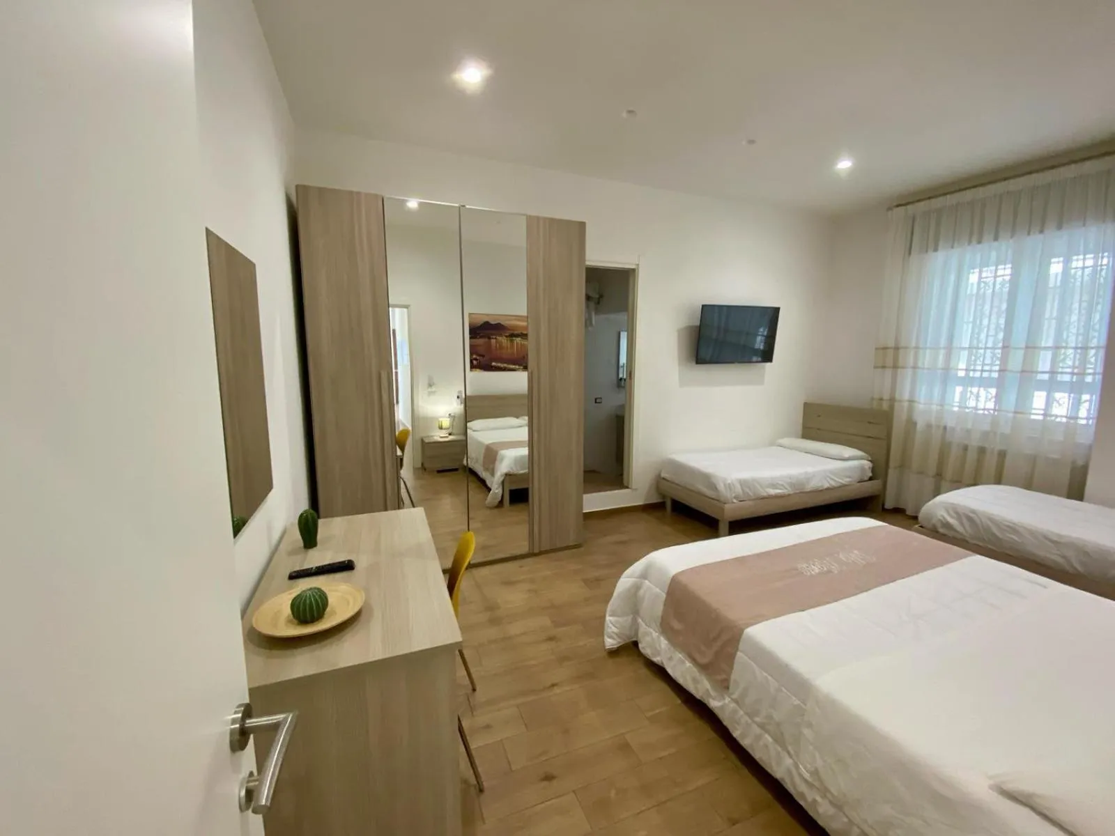 Bedroom, Bed in Villa Manto Bed and Breakfast - Torre Annunziata Pompei