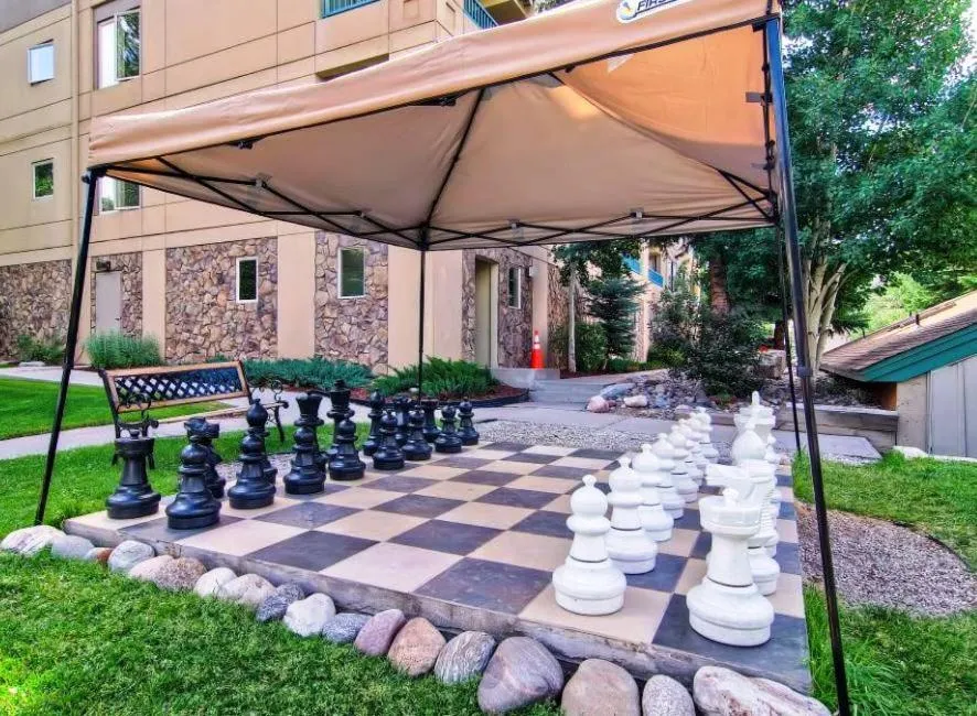 Entertainment in GetAways at Falcon Point Resort