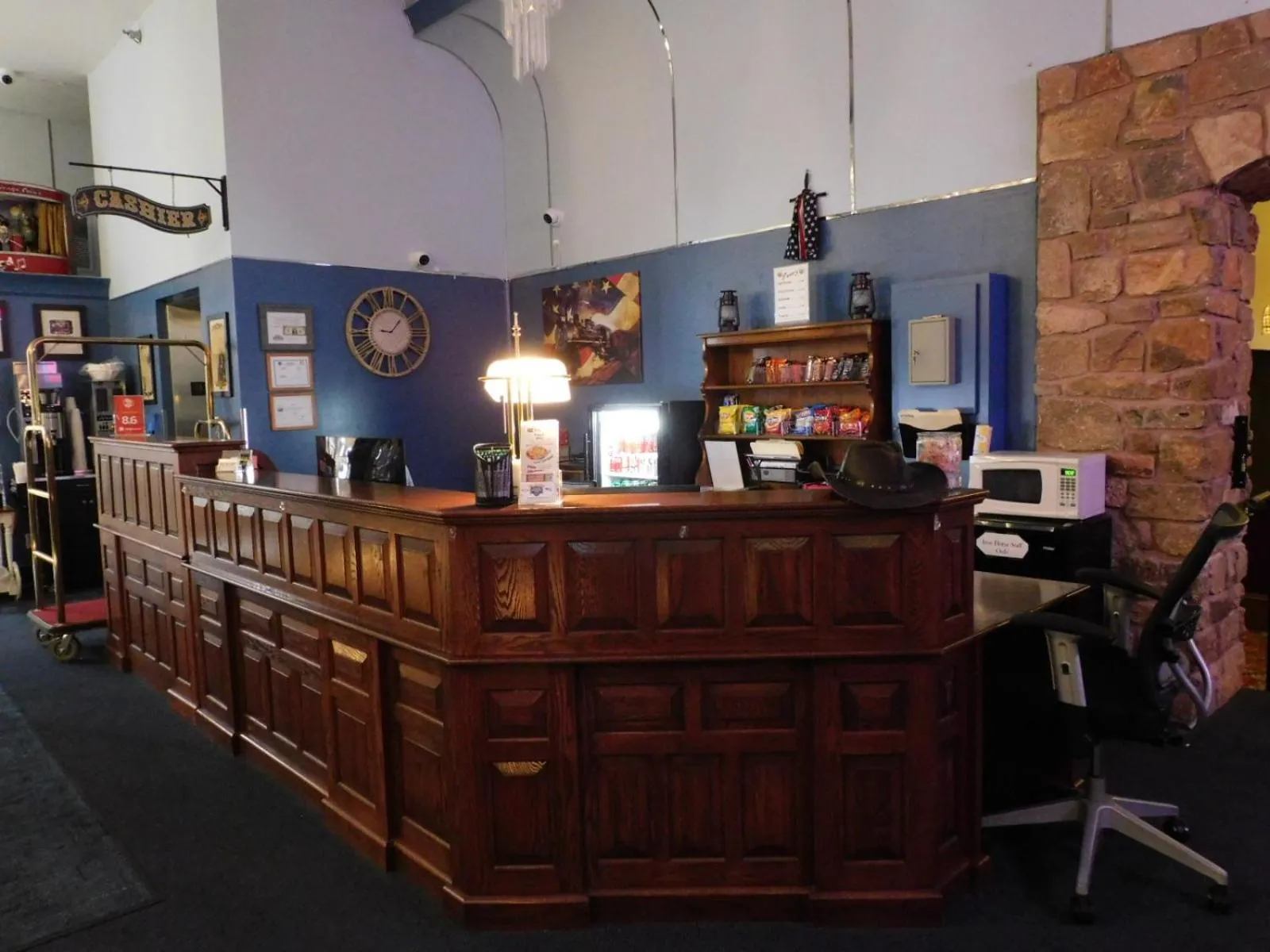 Lobby or reception in Historic Iron Horse Inn - Deadwood