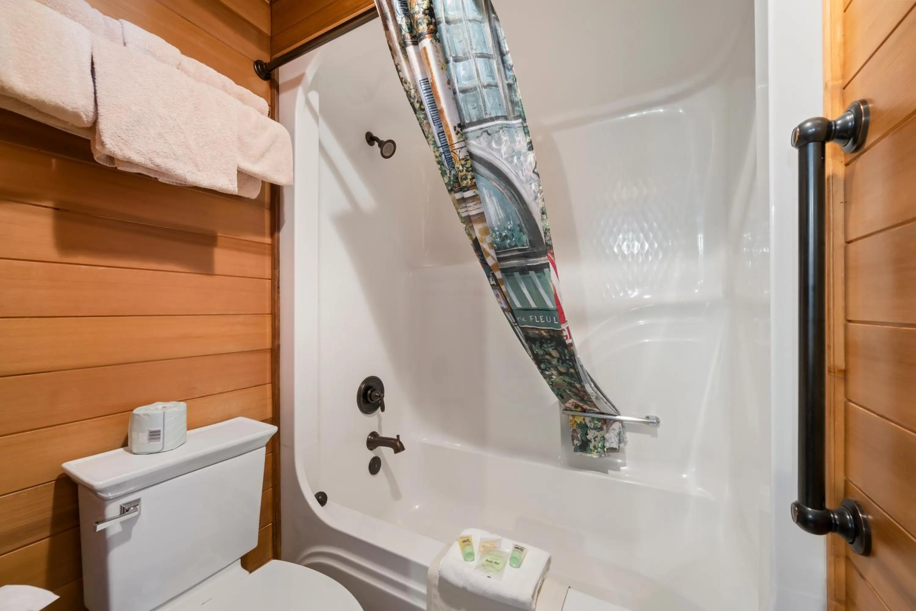 Historic Iron Horse Inn - Deadwood