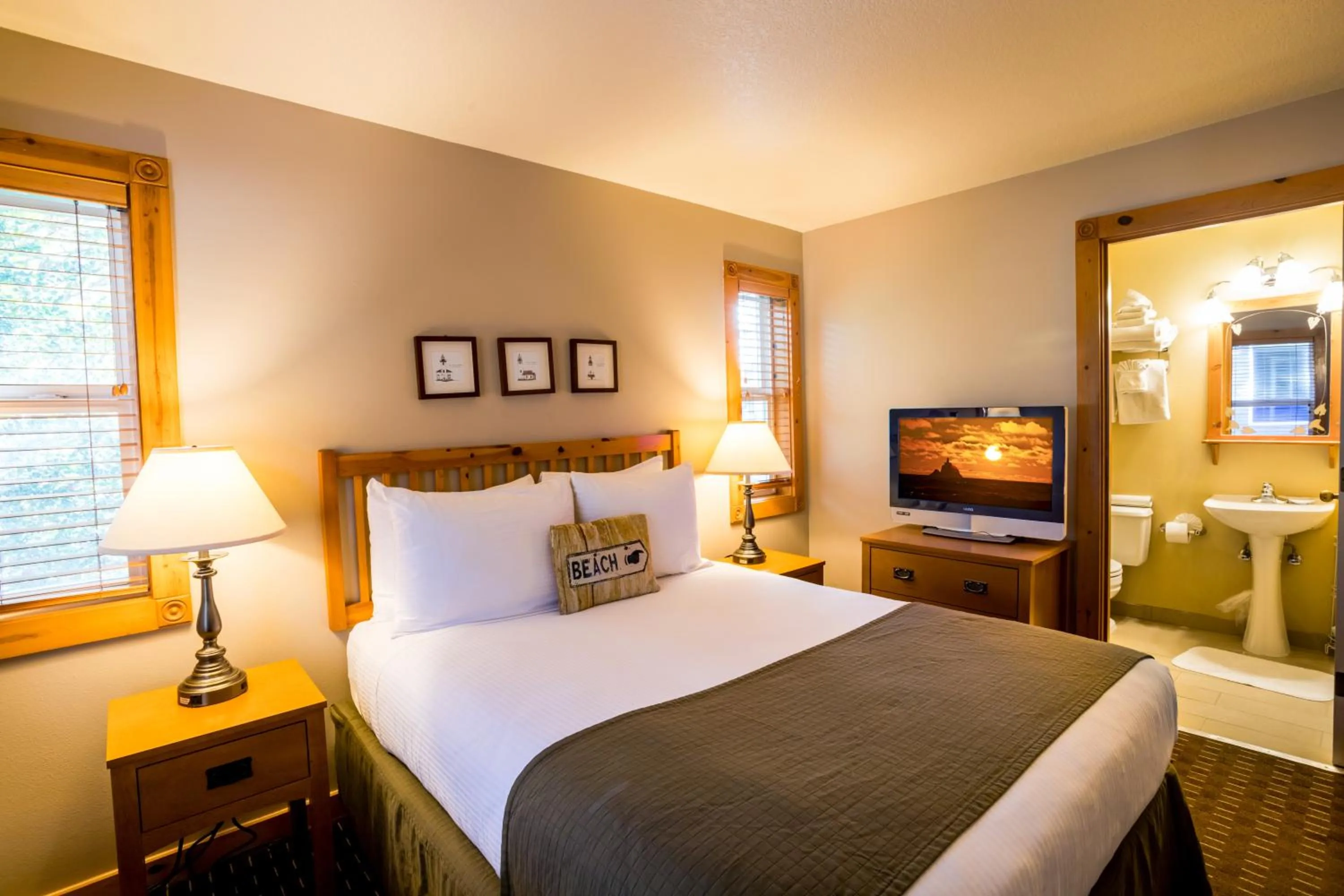 Bed in Lighthouse Inn