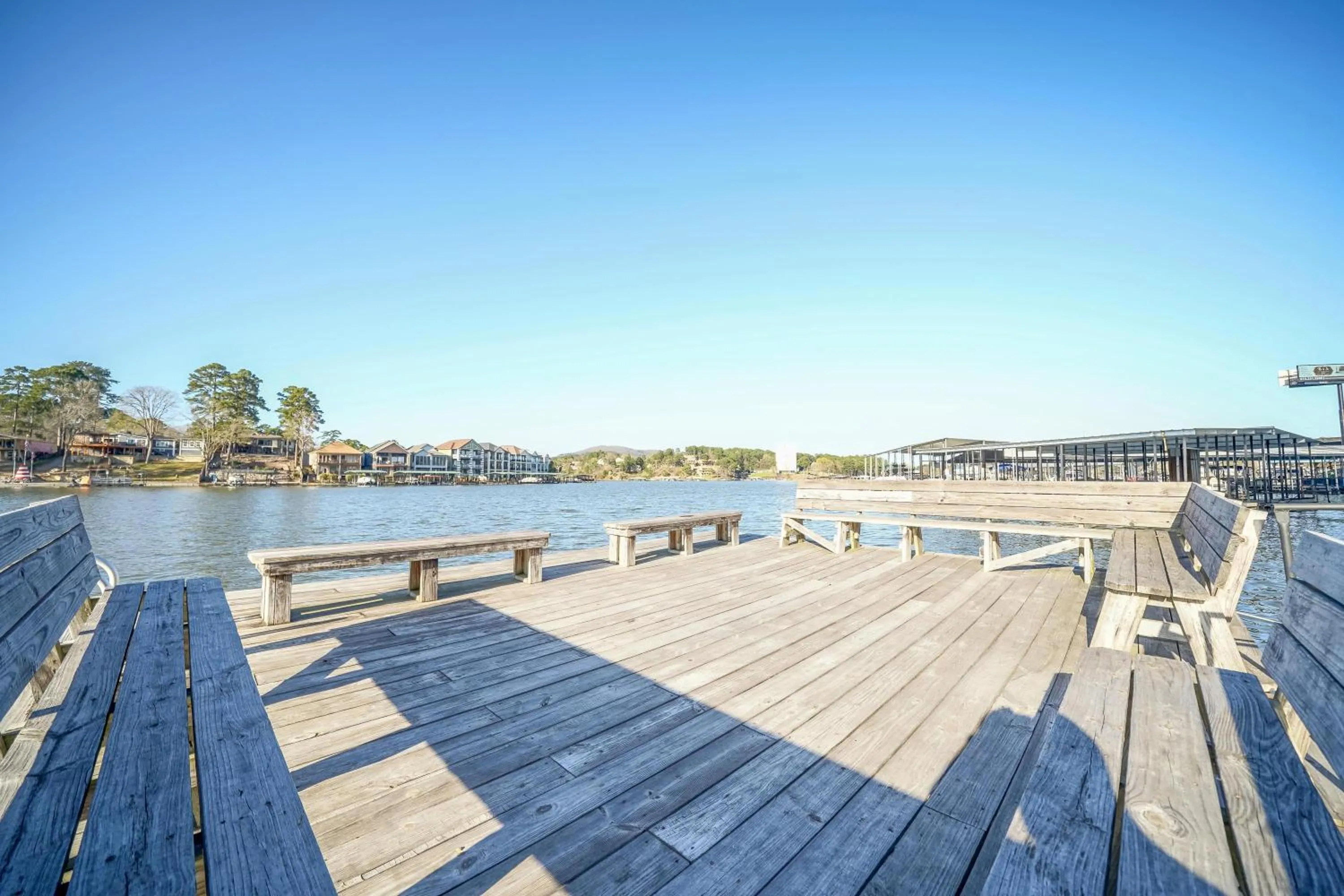 Property building in The Hamilton - Lakefront & Studio Suites, Hot Springs