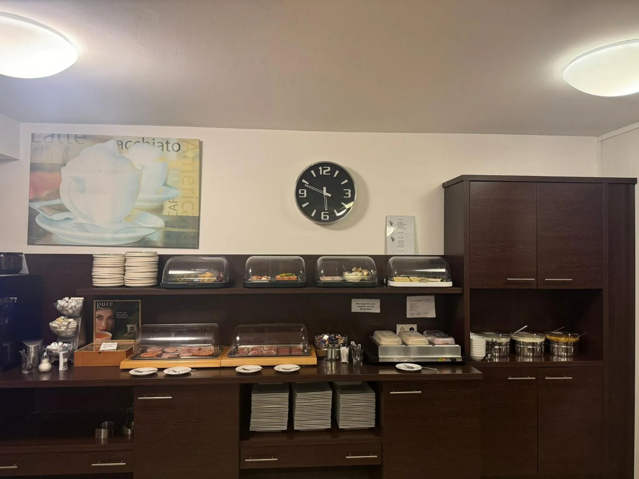 Breakfast in iQ-Hotel