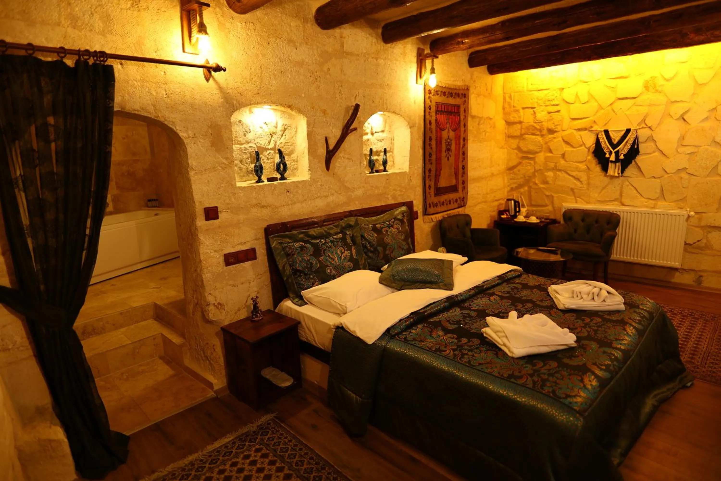 Photo of the whole room, Bed in Shadow Cave House