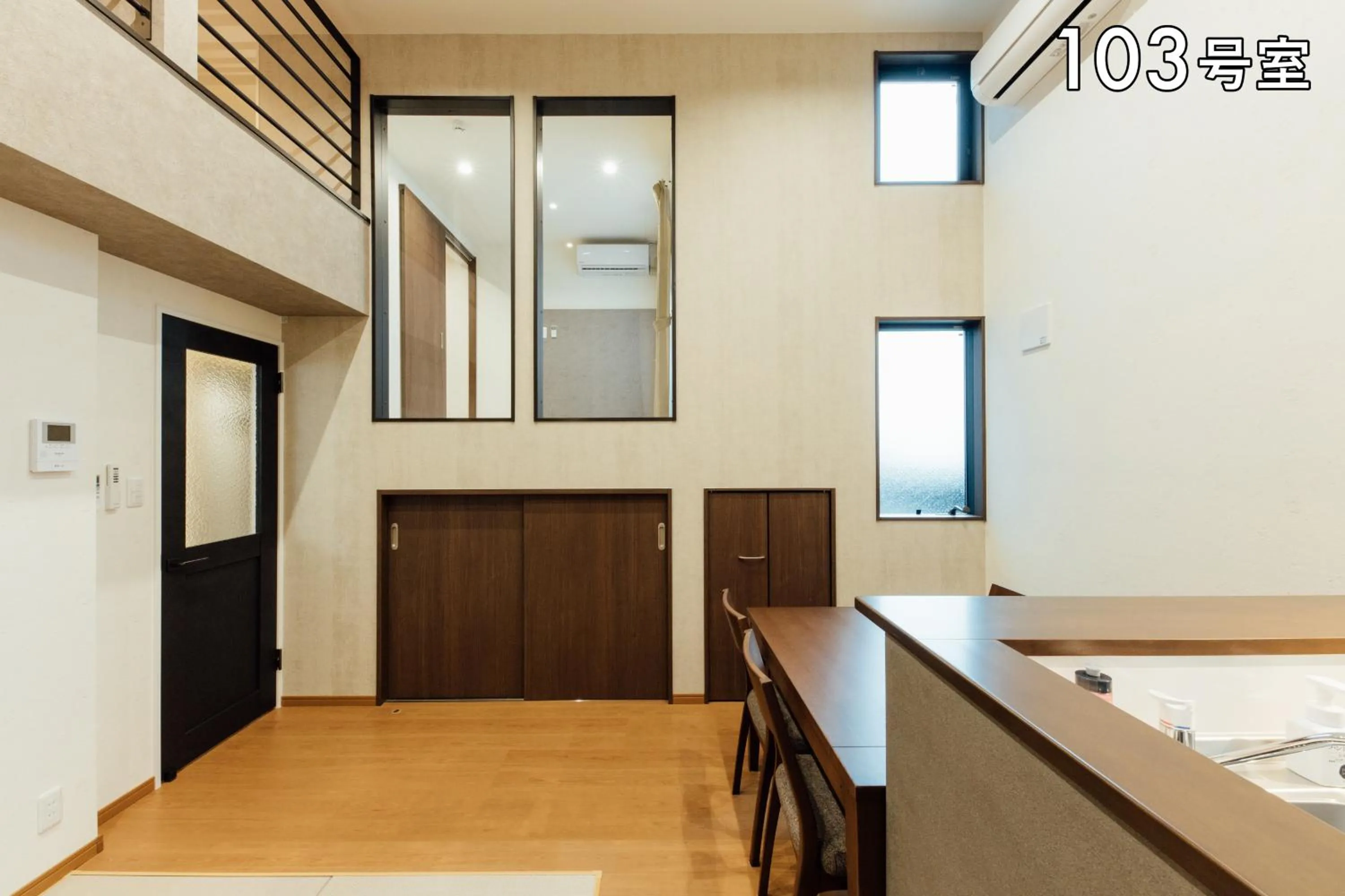 Kitchen or kitchenette, Bed in YOUR ROOM 熊本駅