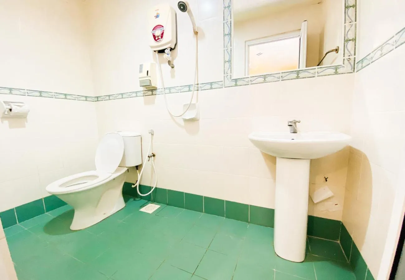 Shower in Sun Inns Dmind Seri Kembangan