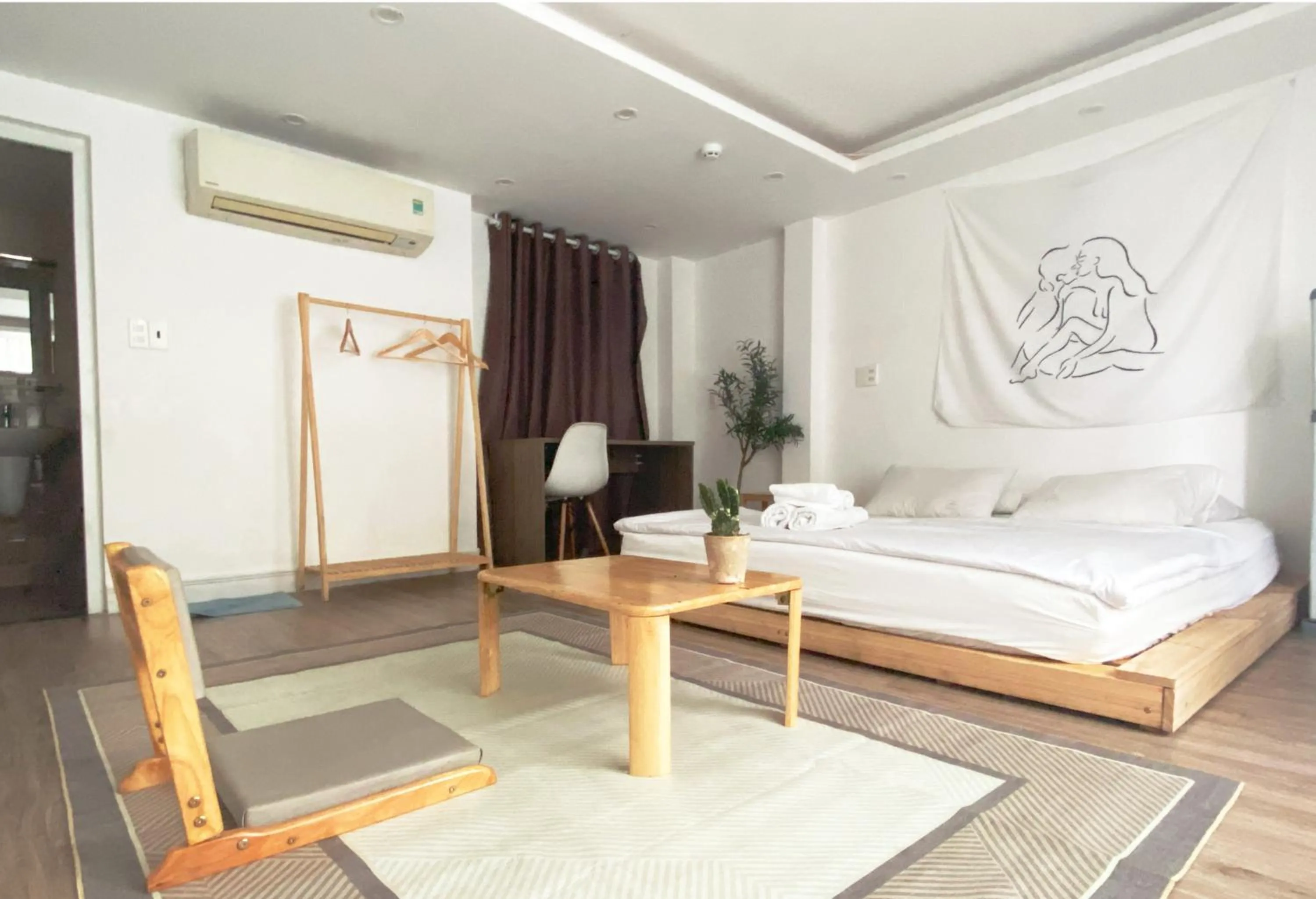 Photo of the whole room, Bed in J&K Hotel