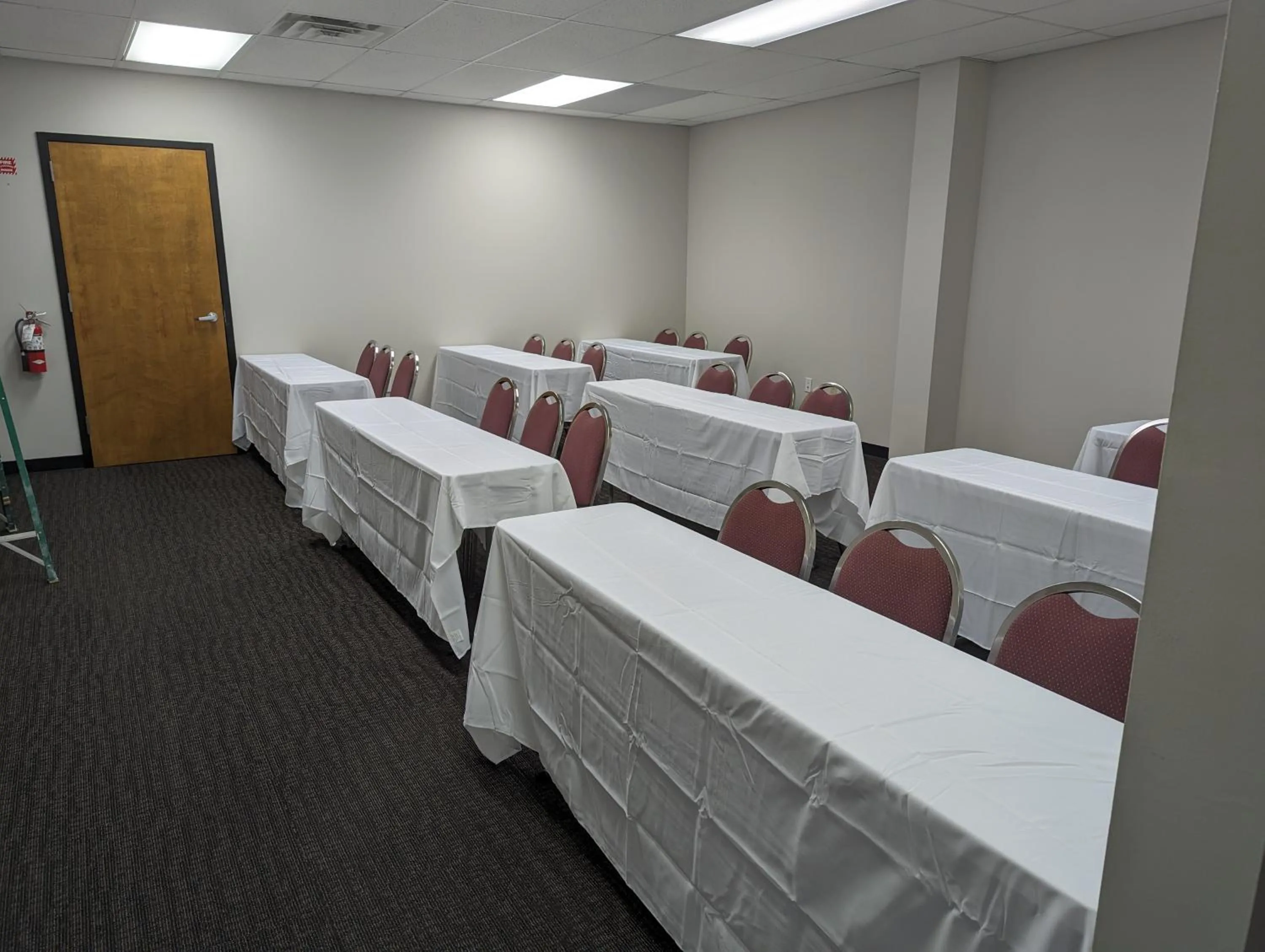 Meeting/conference room in Sleep Inn Pelham Oak Mountain