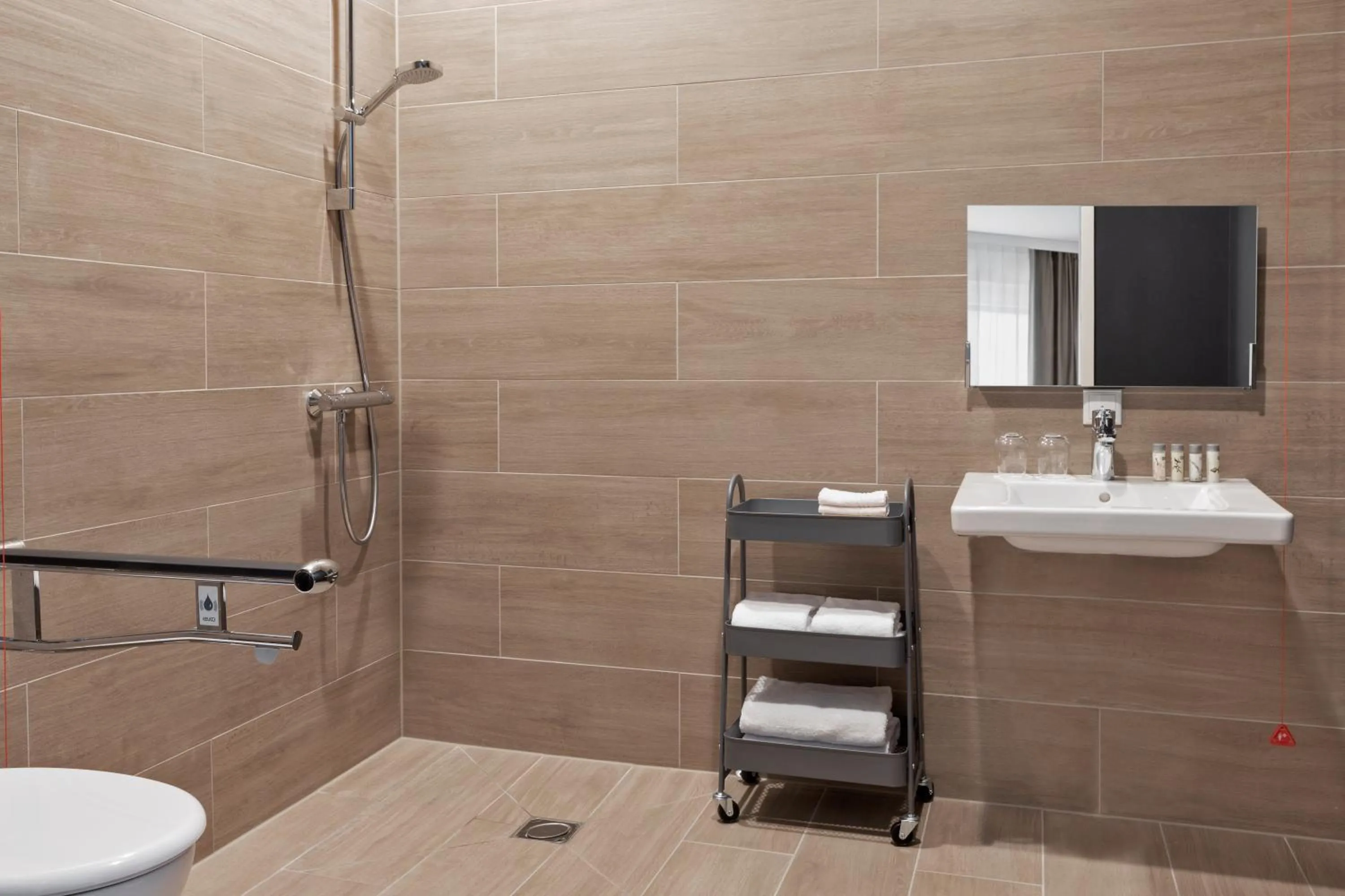 Bathroom in Residence Inn by Marriott Hamburg Altona