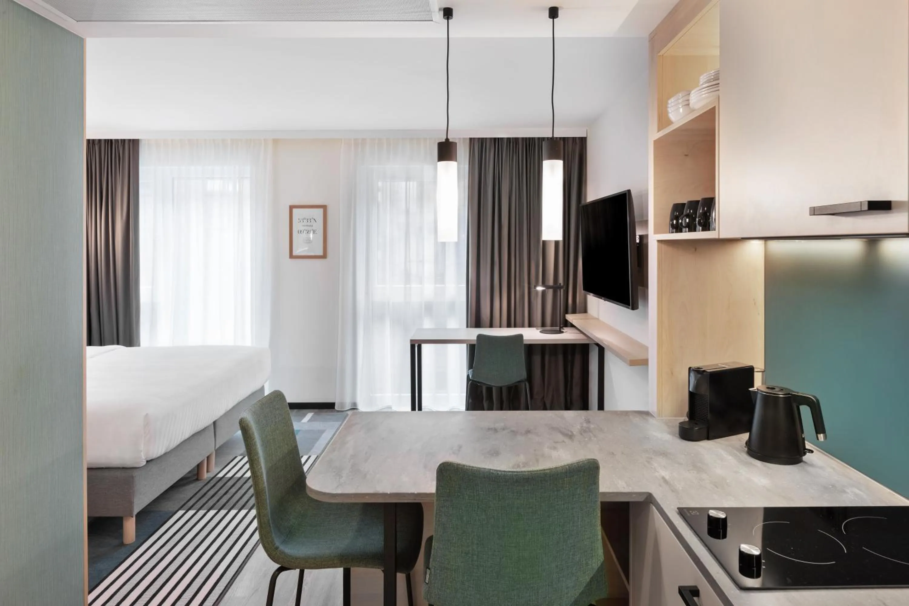 Kitchen or kitchenette in Residence Inn by Marriott Hamburg Altona