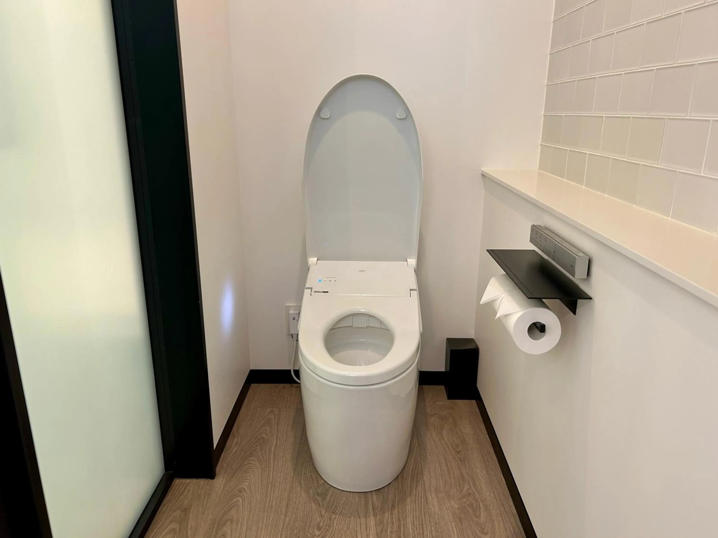 Toilet in Aloft Osaka Dojima