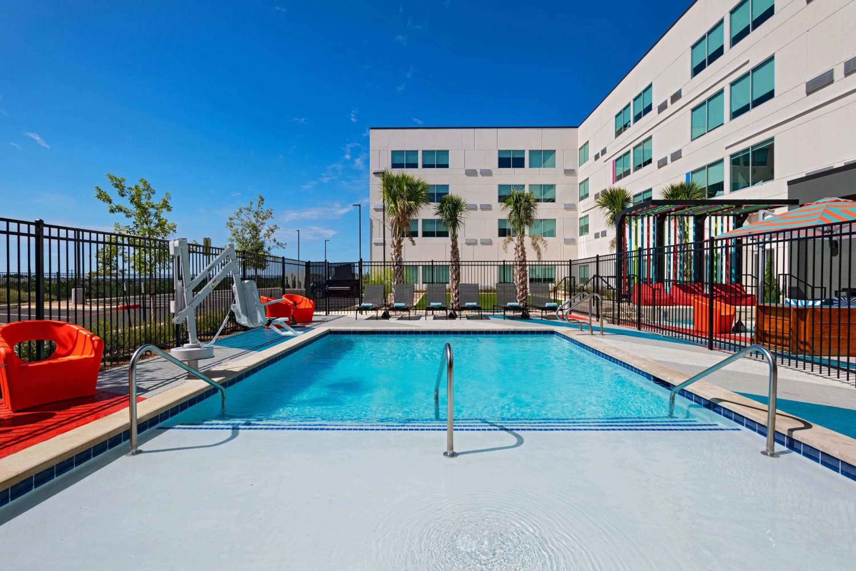 Swimming pool in Aloft San Antonio UTSA Area